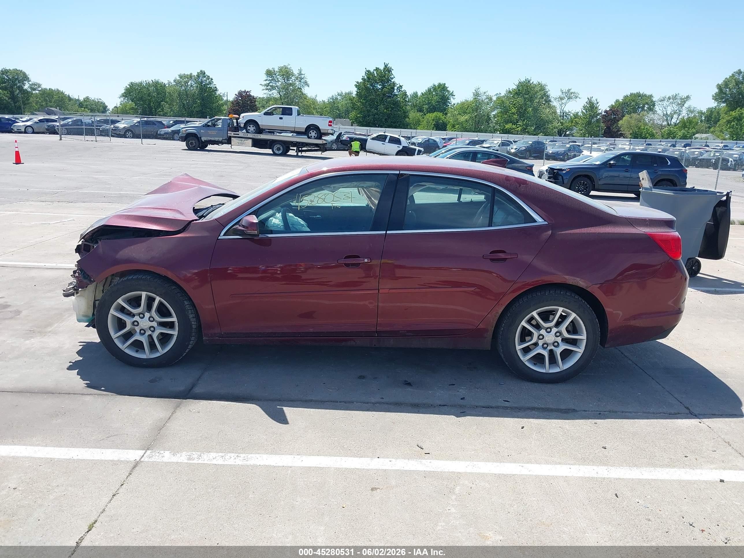 2015 Chevrolet Malibu 1lt Red vin: 1G11C5SL0FF114997