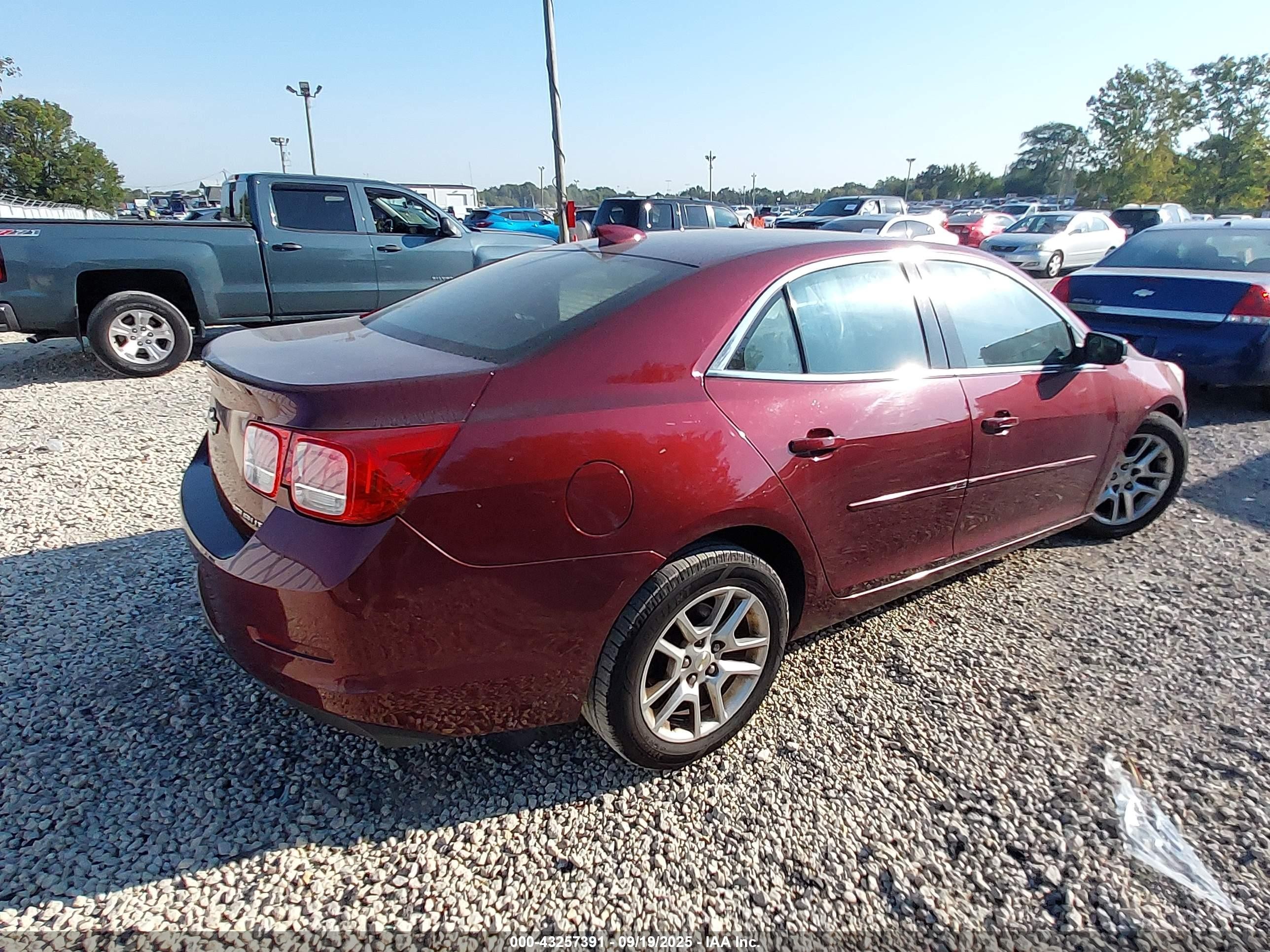 2015 Chevrolet Malibu 1lt Maroon vin: 1G11C5SL0FF169594