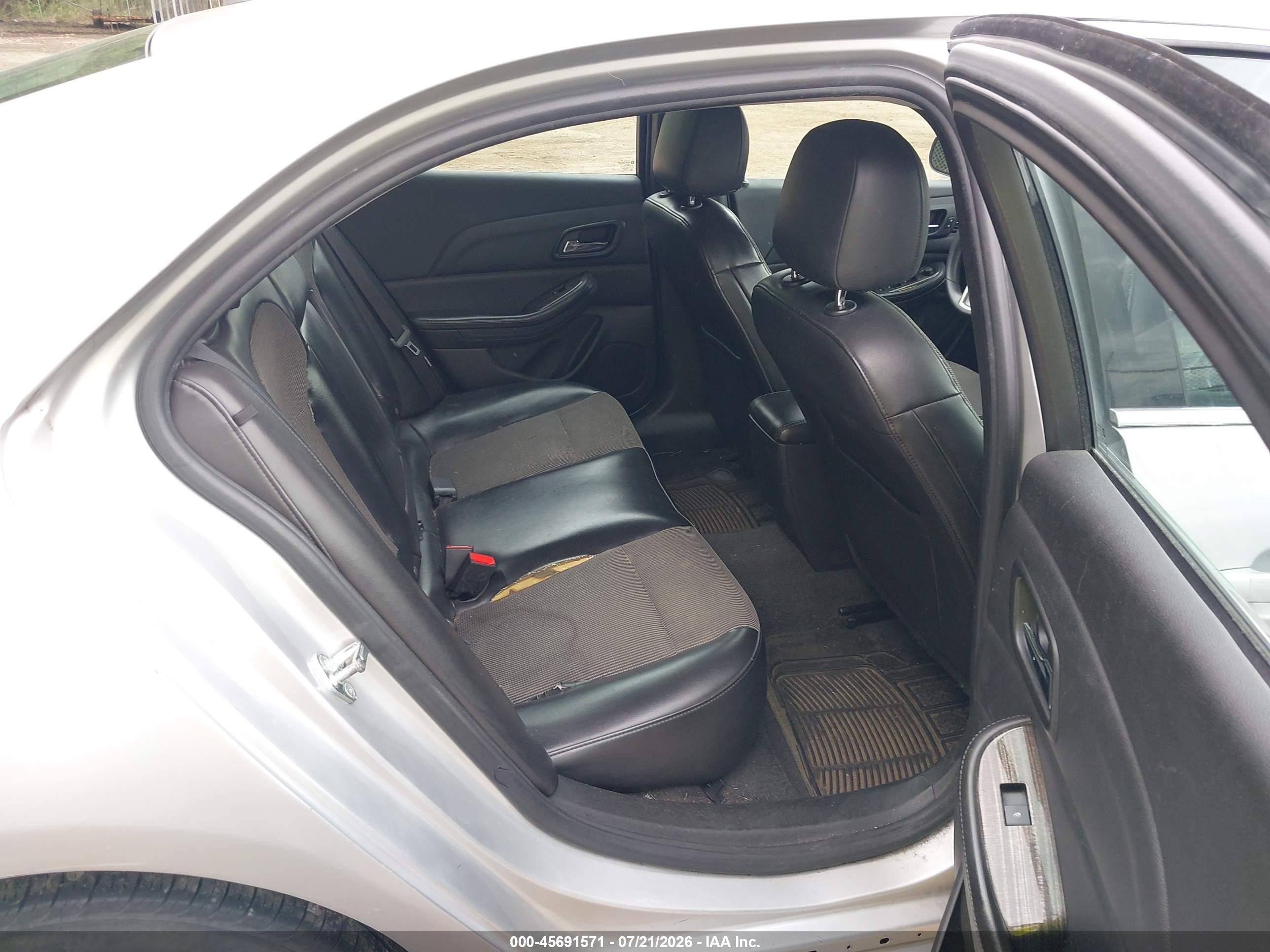 2015 Chevrolet Malibu 1lt Silver vin: 1G11C5SL0FF303021