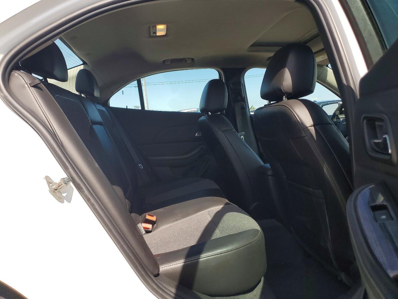 2015 Chevrolet Malibu 1lt White vin: 1G11C5SL0FU129463