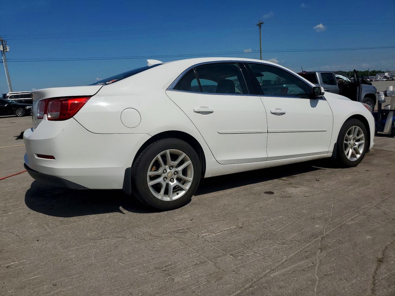 2015 Chevrolet Malibu 1lt White vin: 1G11C5SL0FU129463