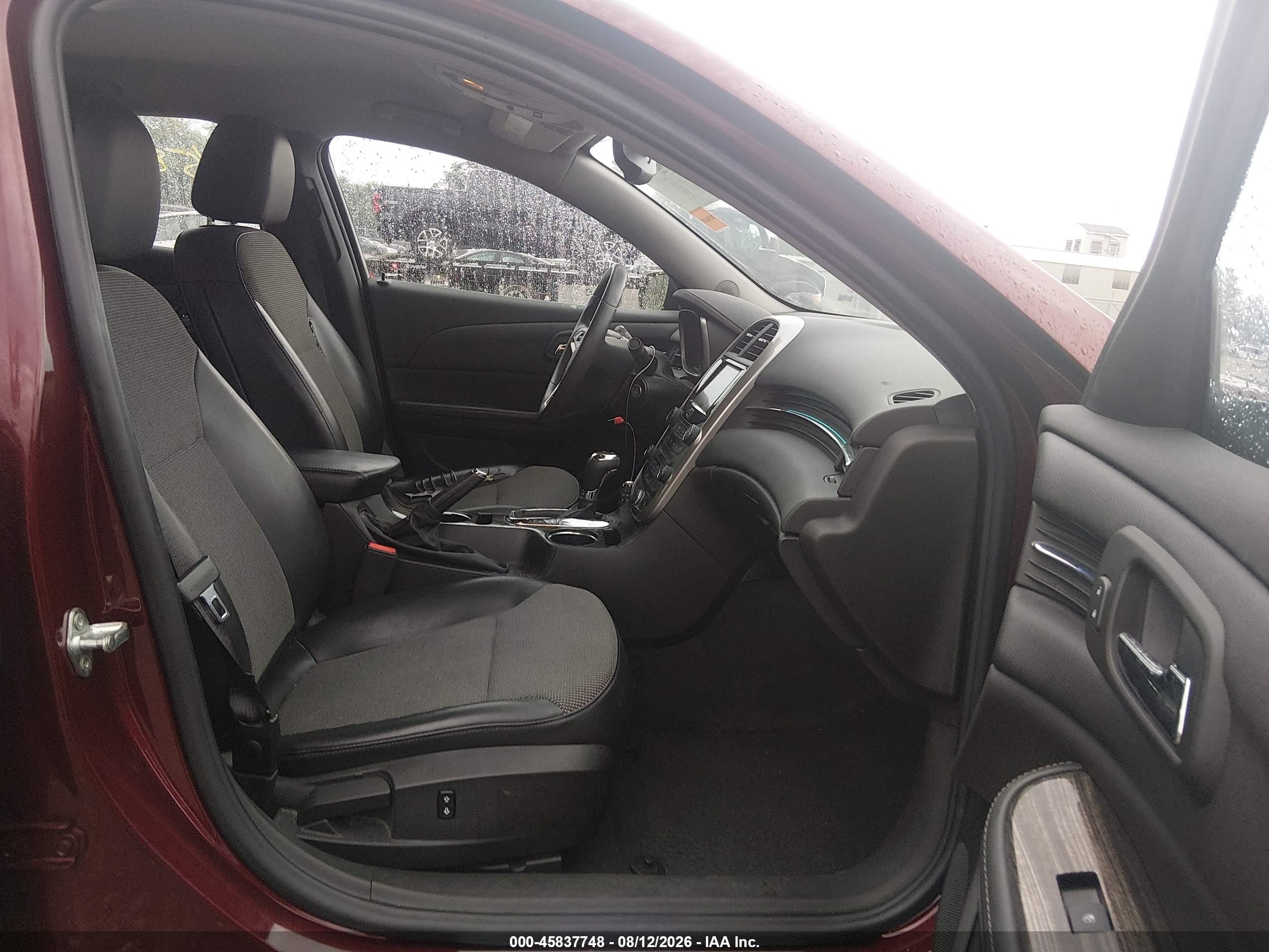 2014 Chevrolet Malibu 1lt Красный vin: 1G11C5SL1EF247539