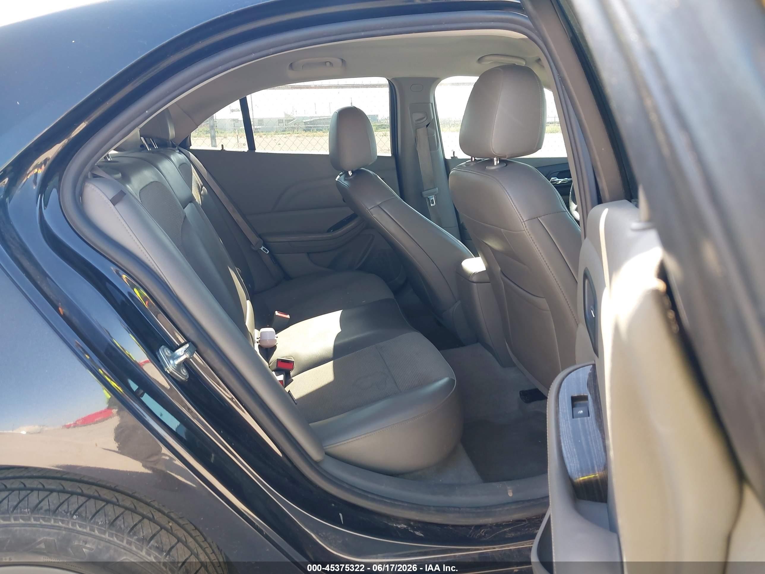 2015 Chevrolet Malibu 1lt Серый vin: 1G11C5SL1FF246201