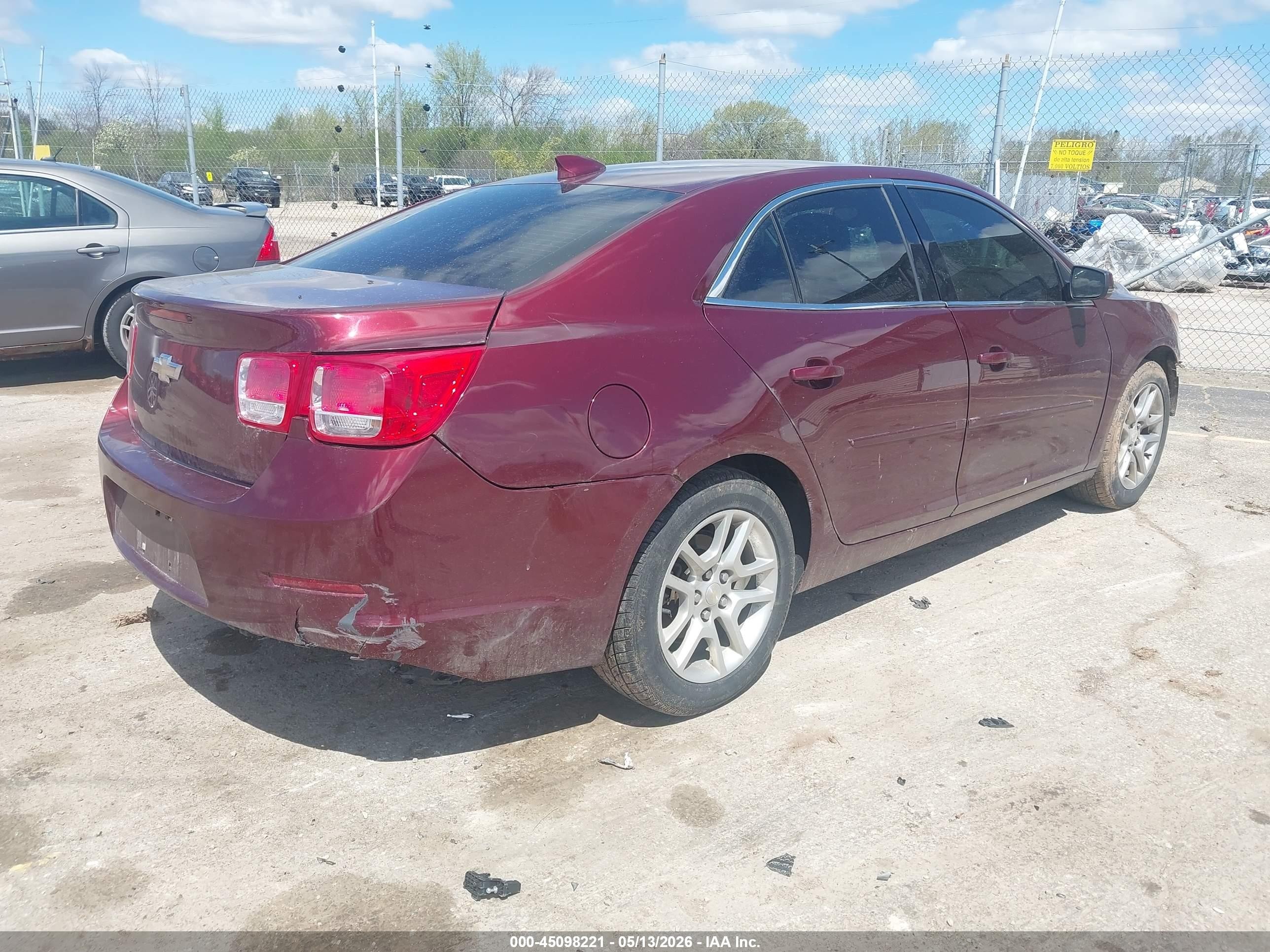 2015 Chevrolet Malibu 1lt Maroon vin: 1G11C5SL1FF274337