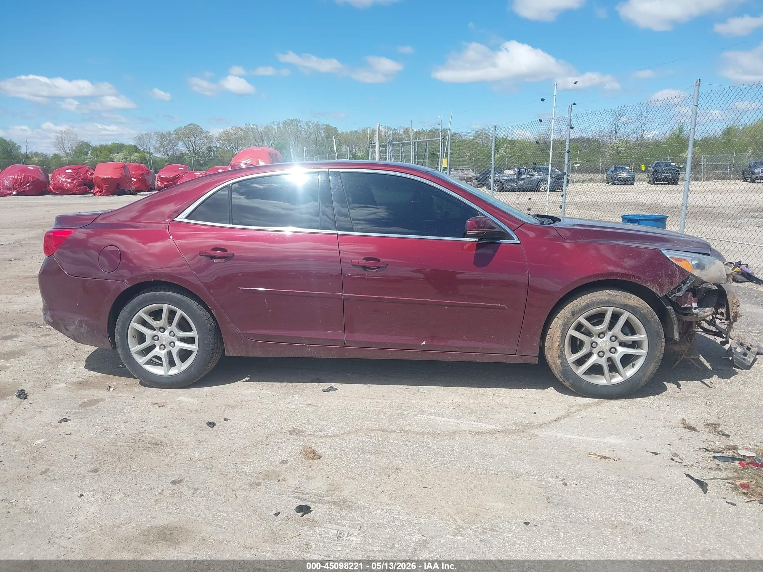 2015 Chevrolet Malibu 1lt Maroon vin: 1G11C5SL1FF274337