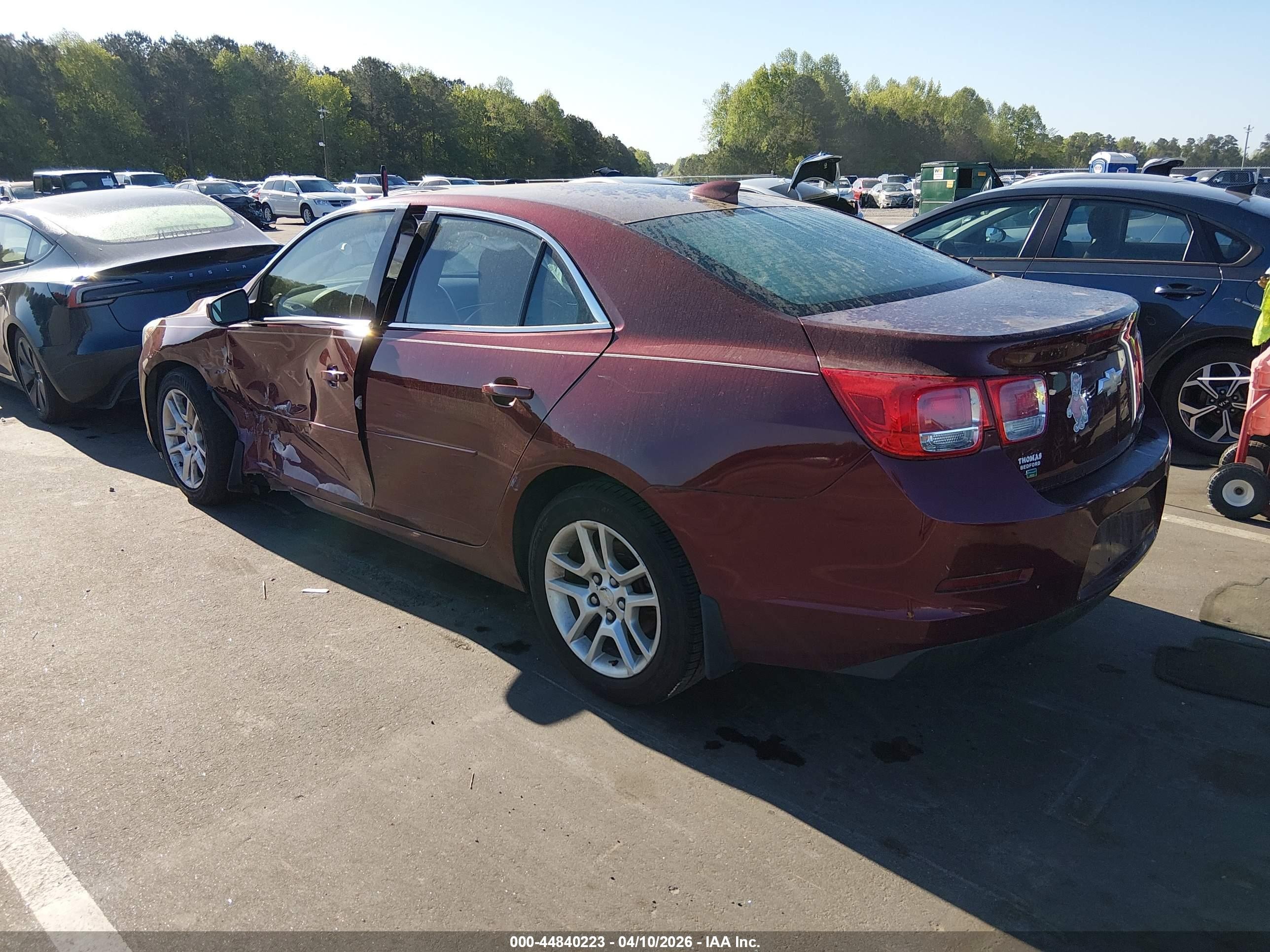 2015 Chevrolet Malibu 1lt Maroon vin: 1G11C5SL1FF284351