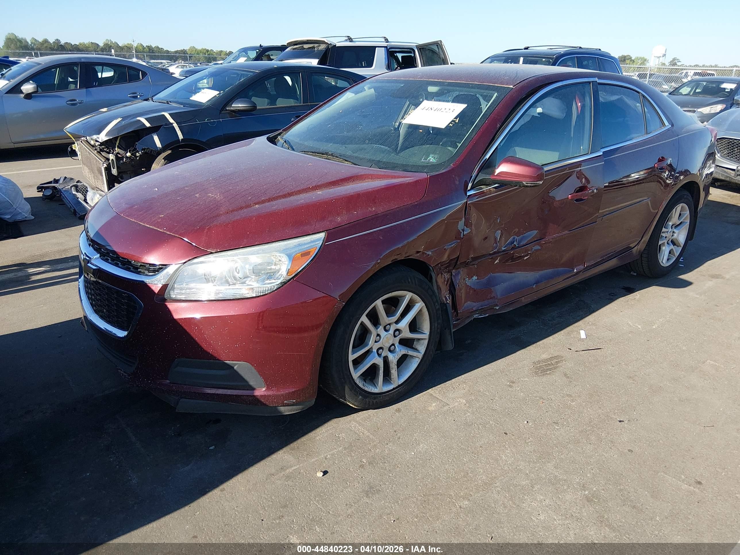 2015 Chevrolet Malibu 1lt Maroon vin: 1G11C5SL1FF284351