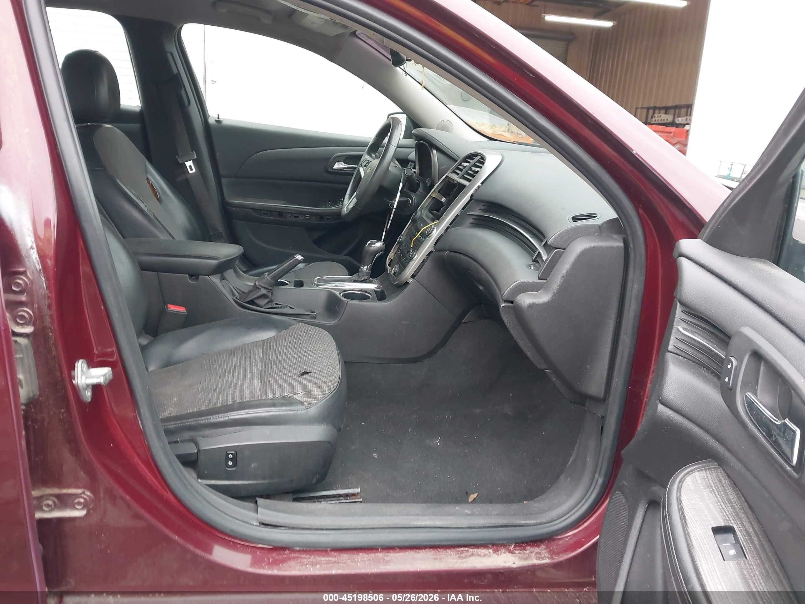2015 Chevrolet Malibu 1lt Maroon vin: 1G11C5SL1FF346024