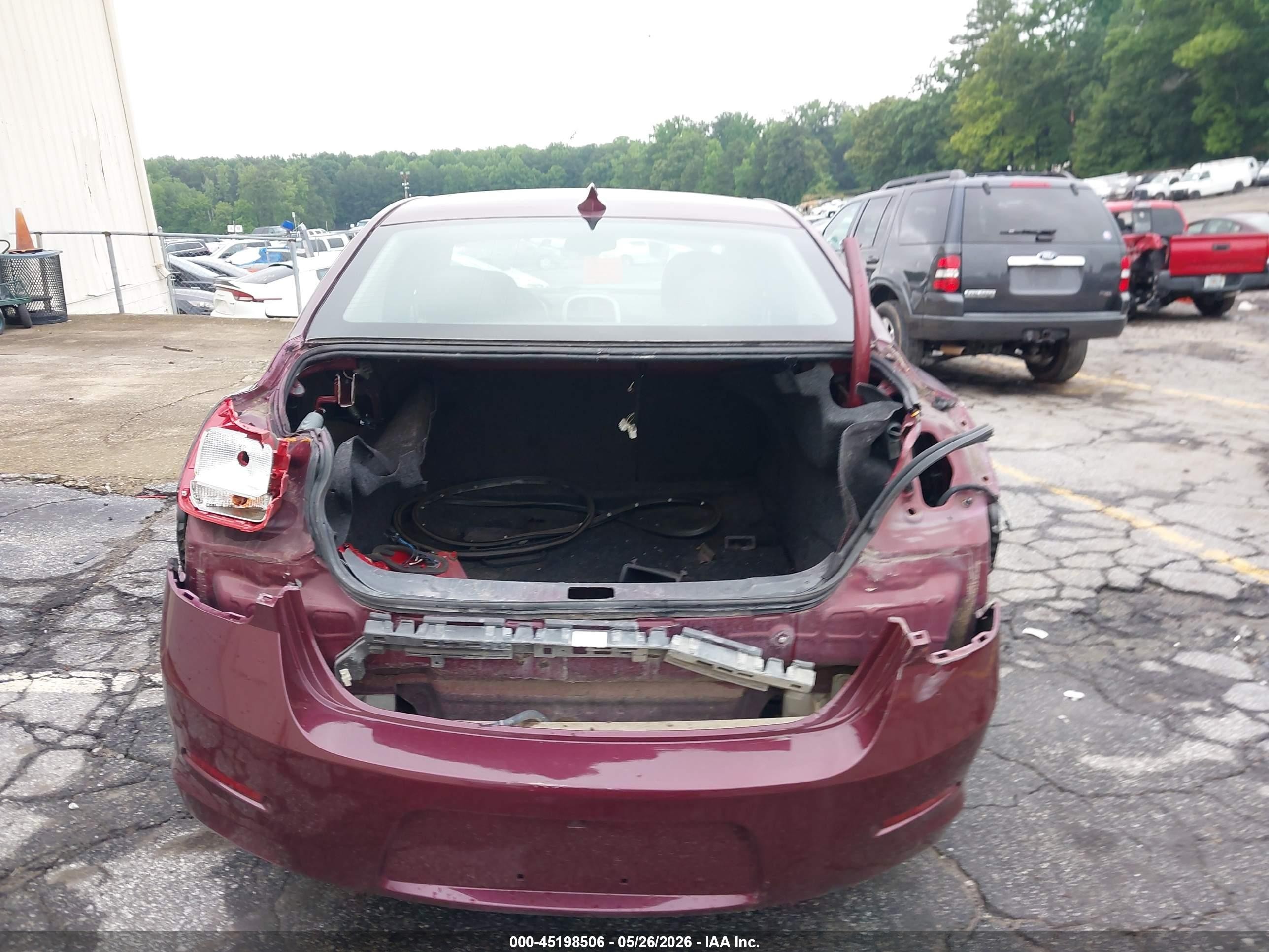 2015 Chevrolet Malibu 1lt Maroon vin: 1G11C5SL1FF346024