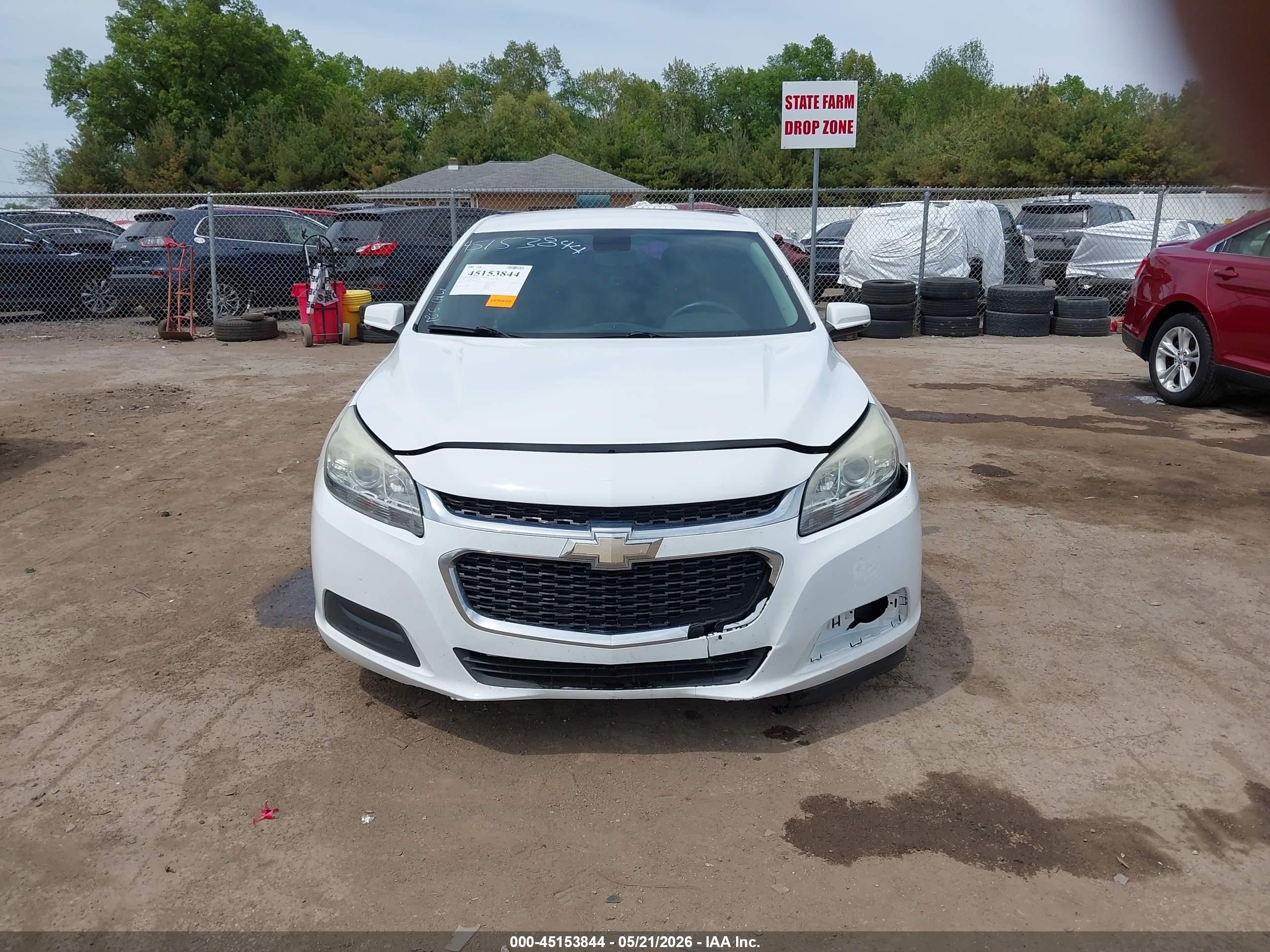 2015 Chevrolet Malibu 1lt Белый vin: 1G11C5SL1FU119041