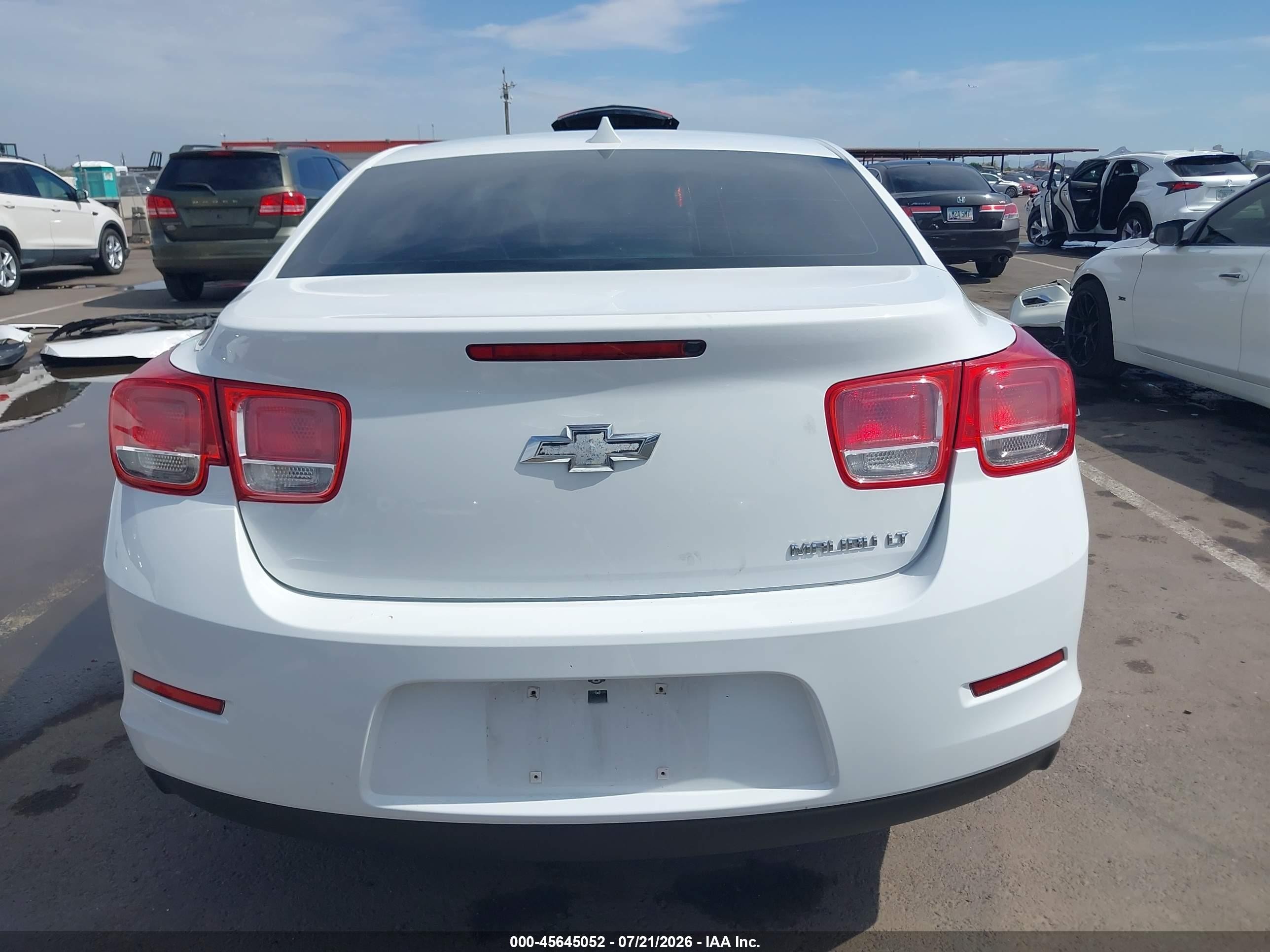 2014 Chevrolet Malibu 1lt White vin: 1G11C5SL2EF139317
