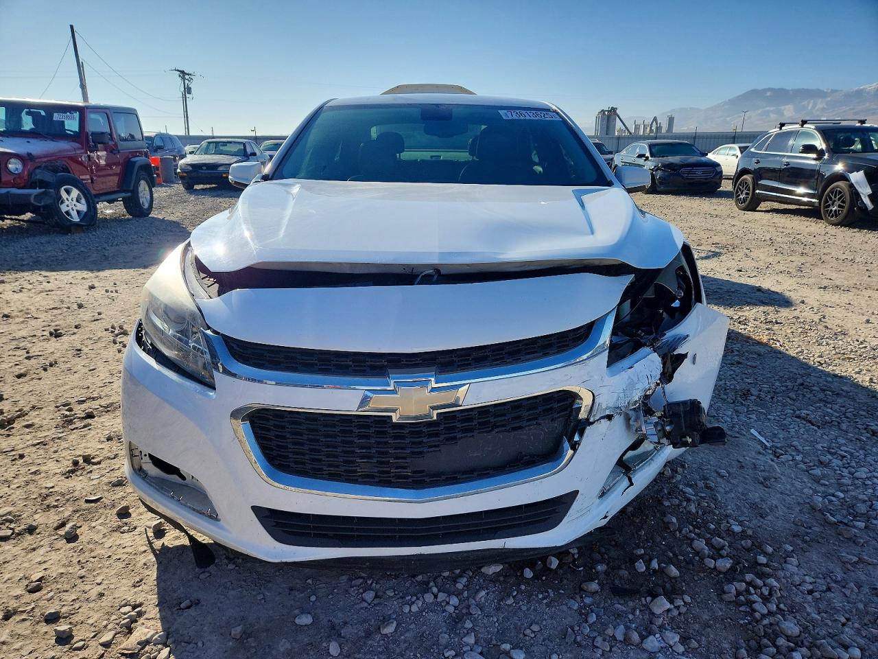 2014 Chevrolet Malibu 1lt White vin: 1G11C5SL2EF187612