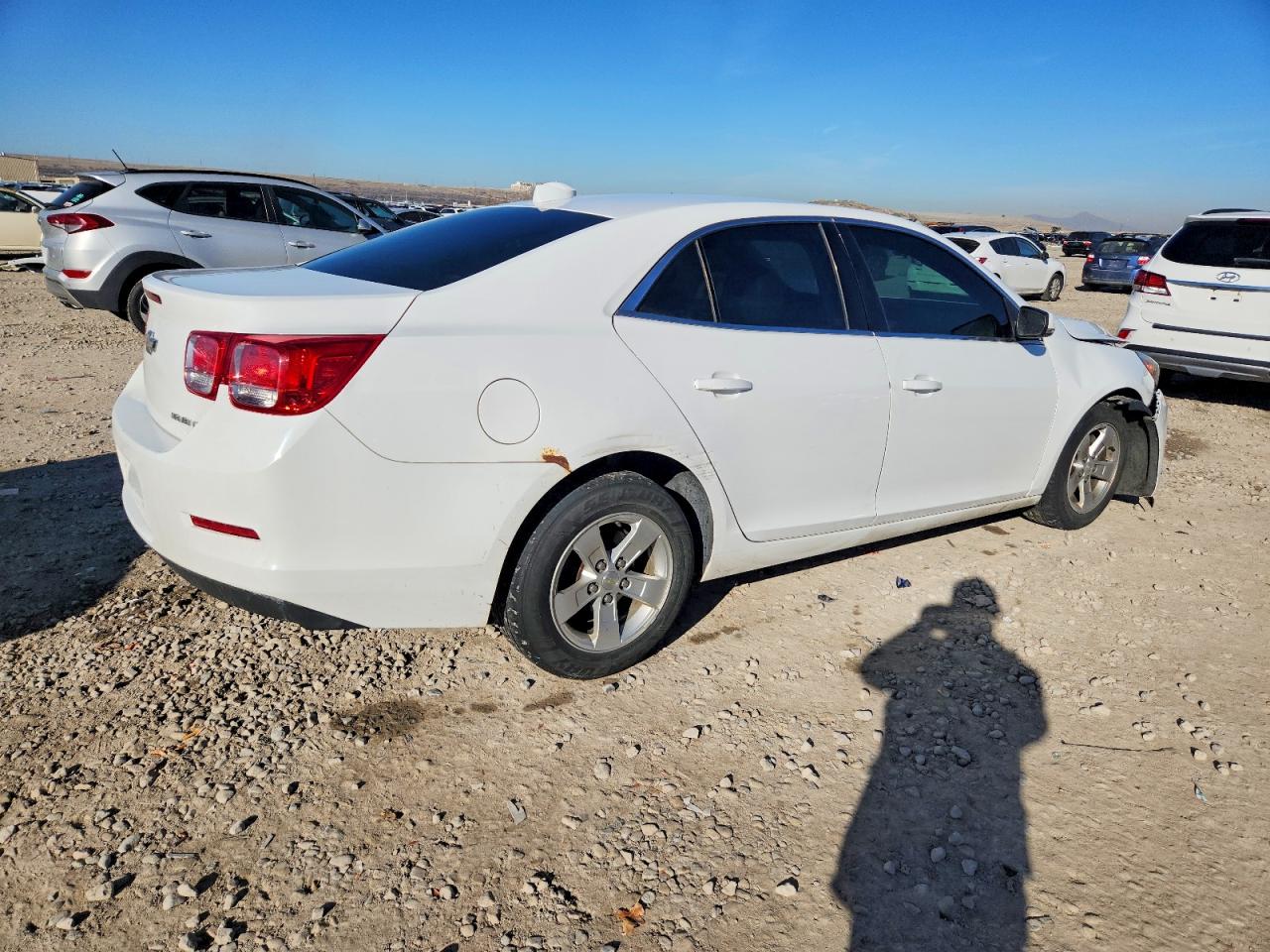 2014 Chevrolet Malibu 1lt White vin: 1G11C5SL2EF187612