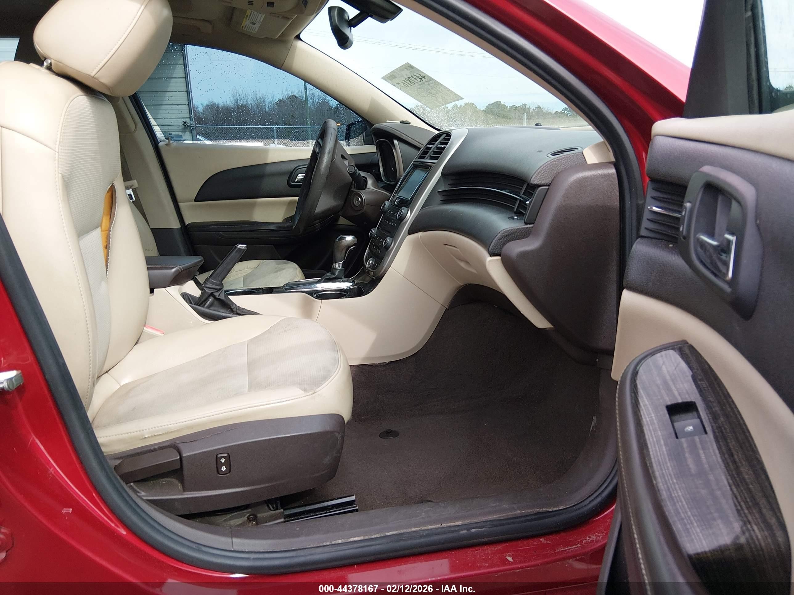 2014 Chevrolet Malibu 1lt Красный vin: 1G11C5SL2EF191255