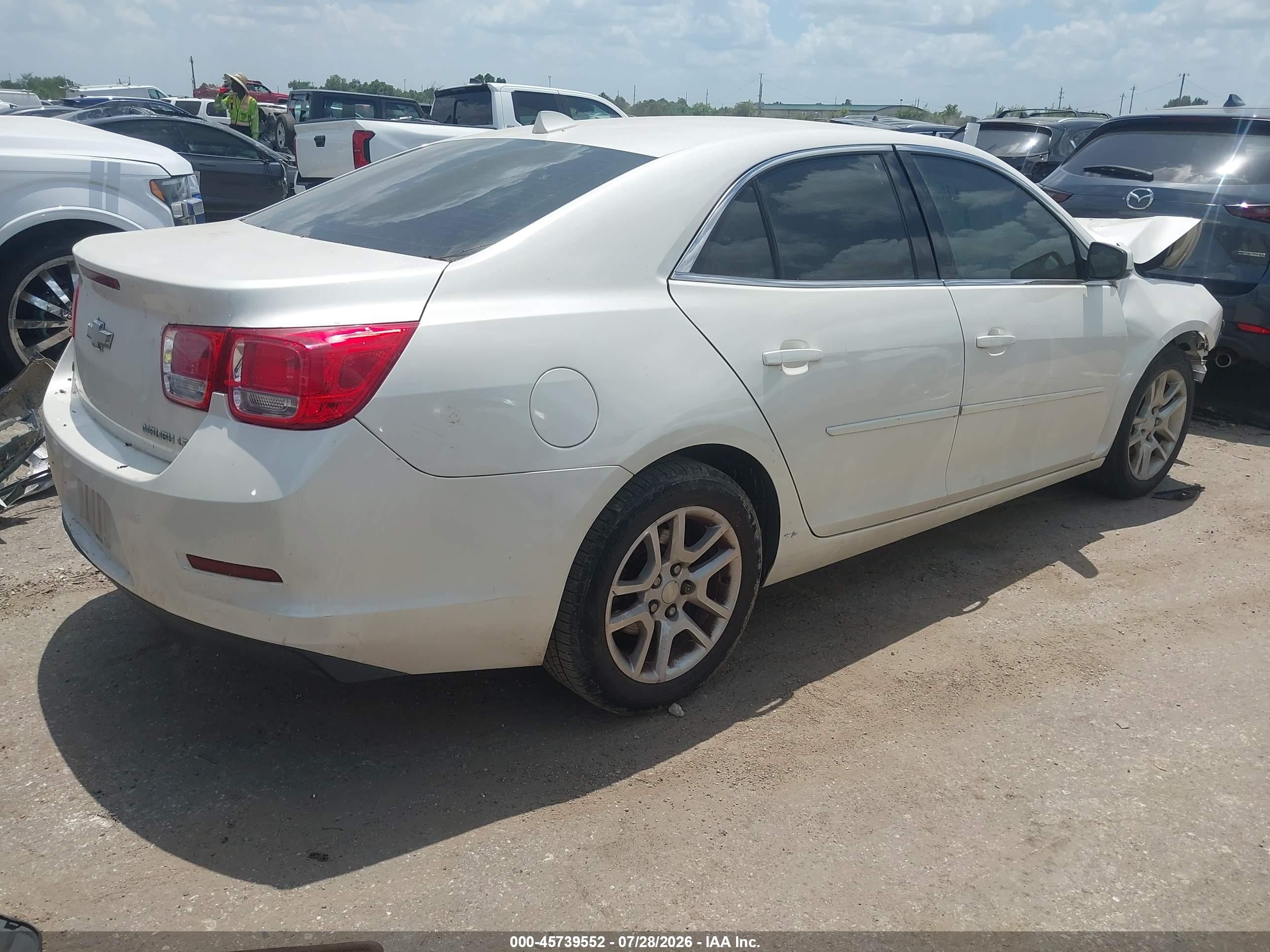 2014 Chevrolet Malibu 1lt White vin: 1G11C5SL2EF214520