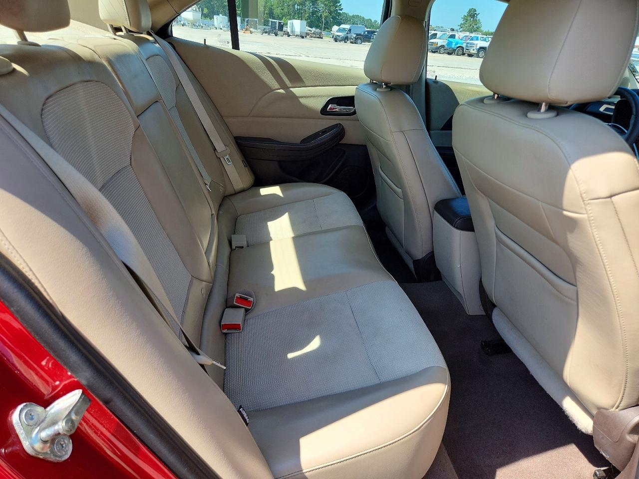 2014 Chevrolet Malibu 1lt Burgundy vin: 1G11C5SL2EU136834