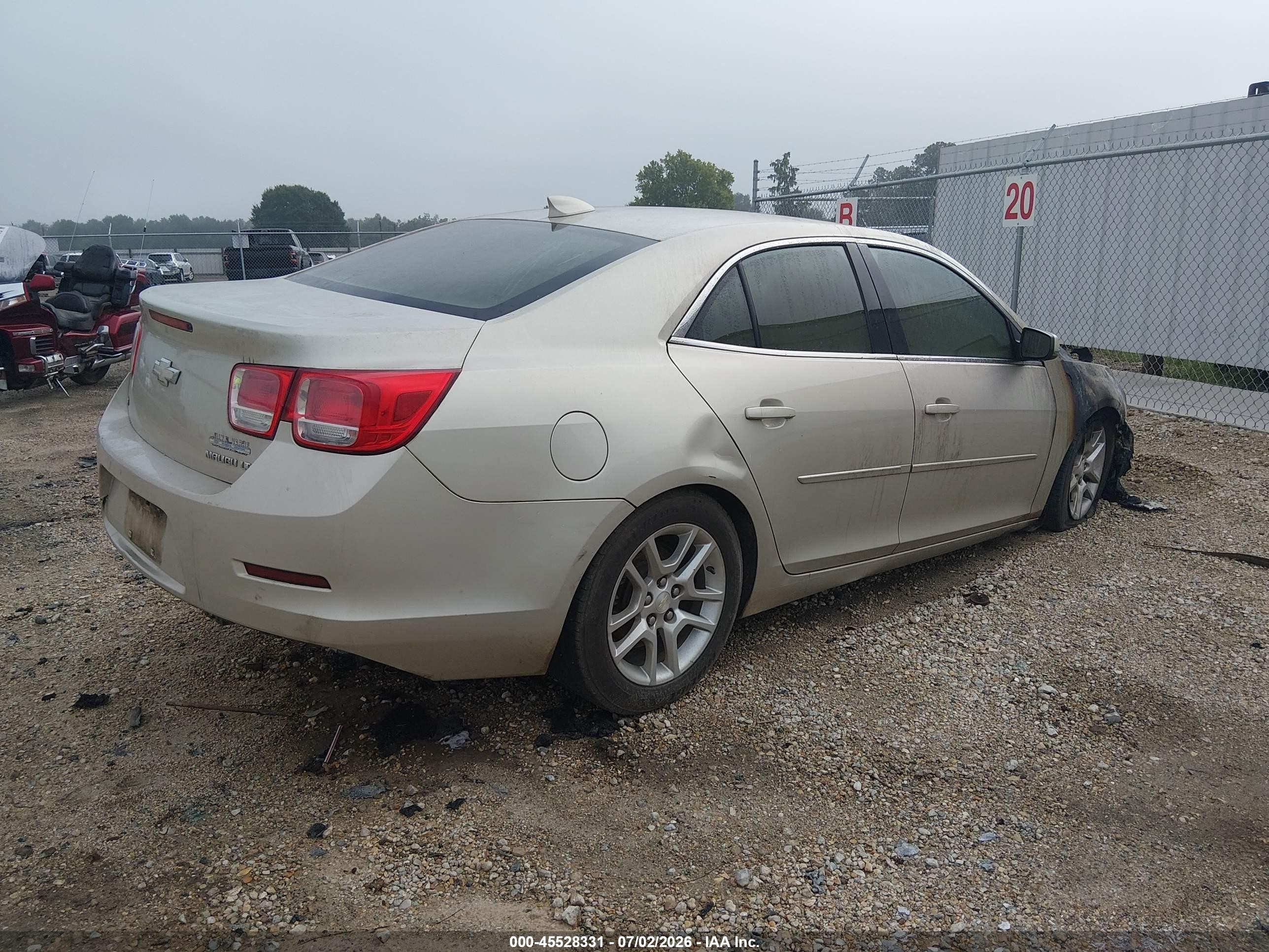 2015 Chevrolet Malibu 1lt Бежевый vin: 1G11C5SL2FF102186