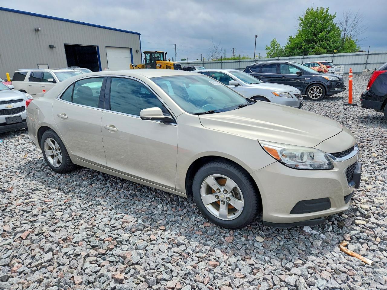 2015 Chevrolet Malibu 1lt Tan vin: 1G11C5SL2FF116329
