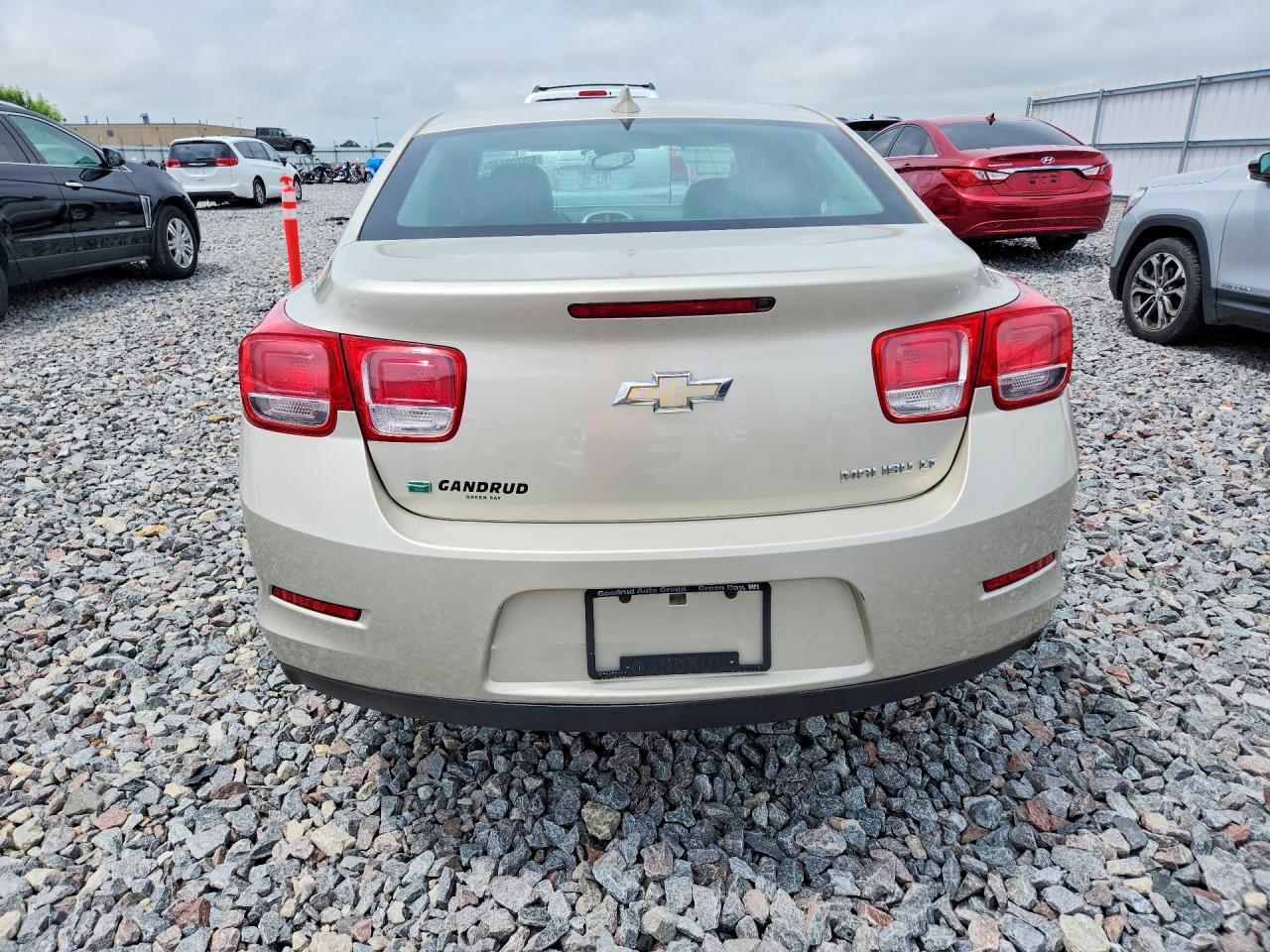 2015 Chevrolet Malibu 1lt Tan vin: 1G11C5SL2FF116329