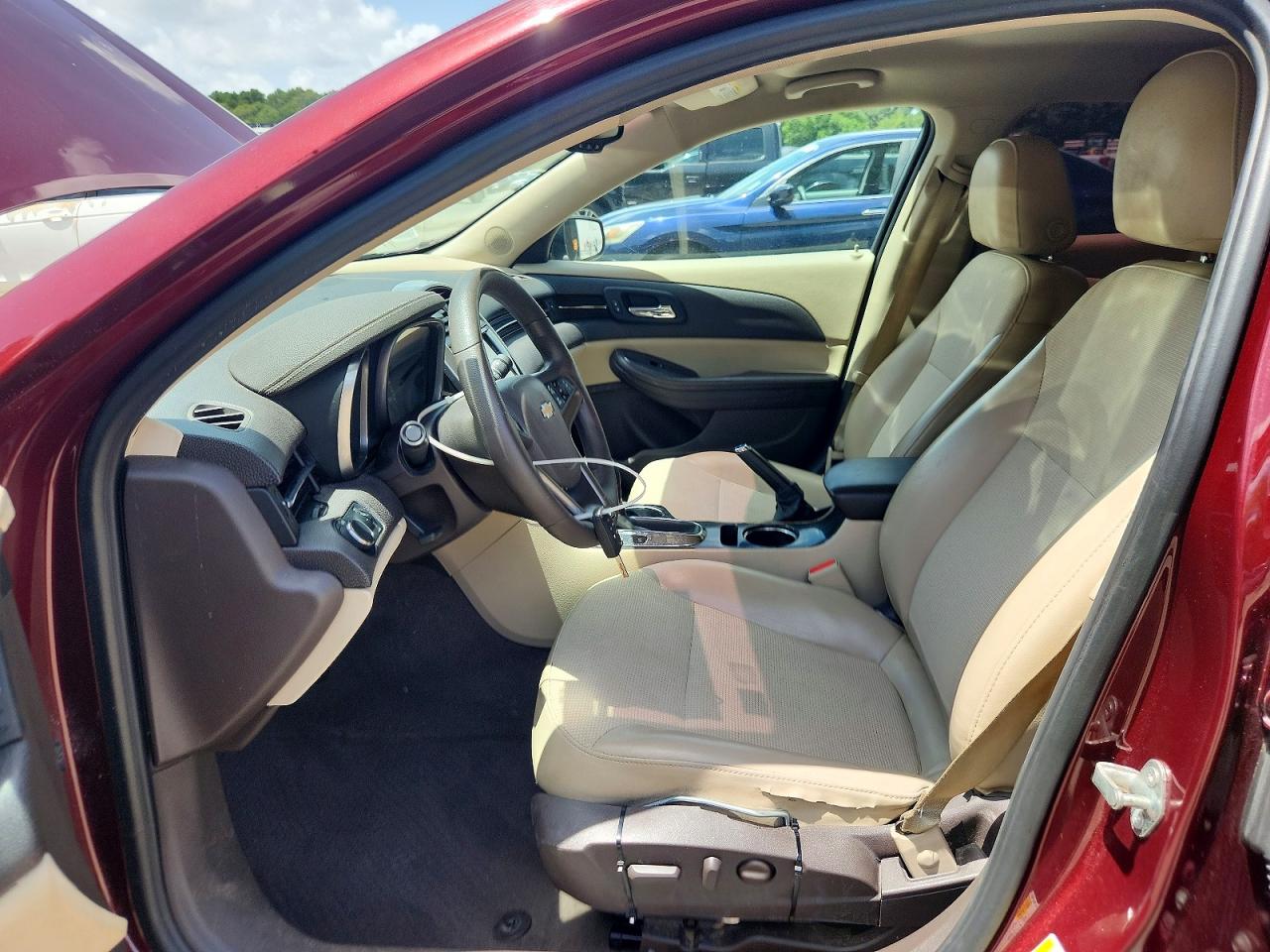 2015 Chevrolet Malibu 1lt Бордовый vin: 1G11C5SL2FF185814