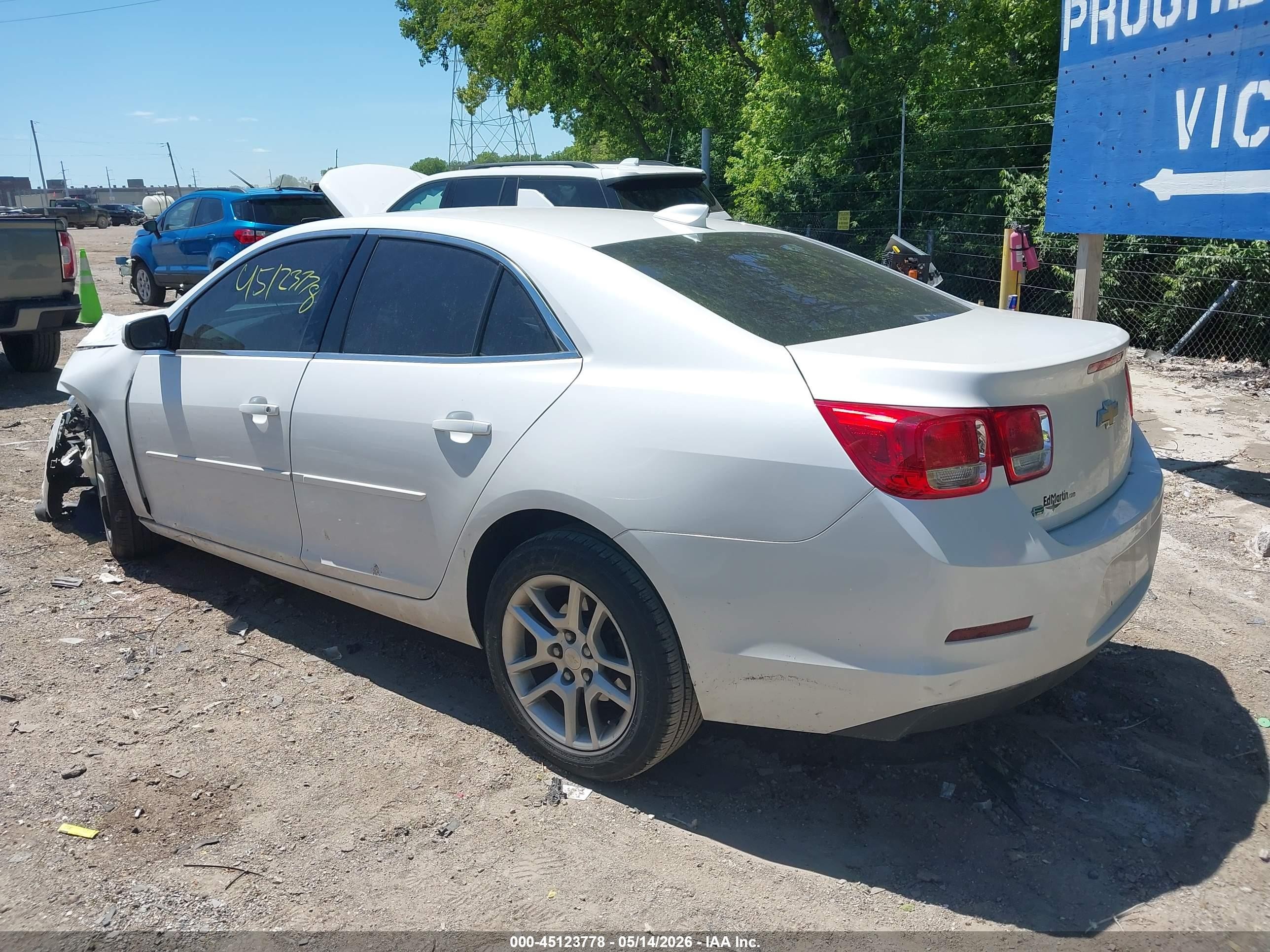 2015 Chevrolet Malibu 1lt White vin: 1G11C5SL2FF191080
