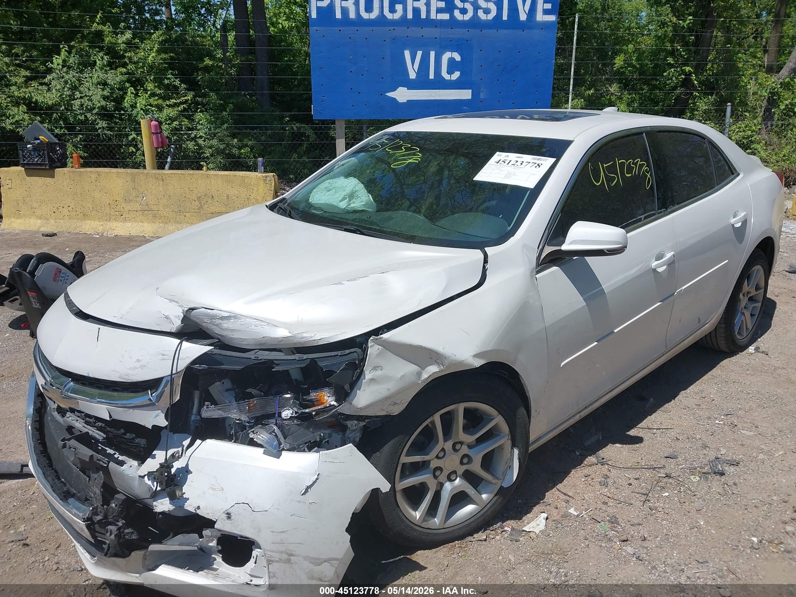 2015 Chevrolet Malibu 1lt White vin: 1G11C5SL2FF191080