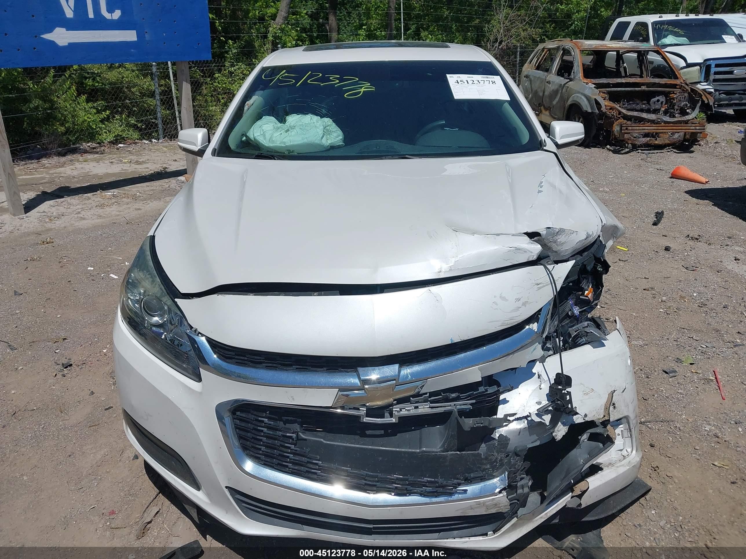 2015 Chevrolet Malibu 1lt White vin: 1G11C5SL2FF191080