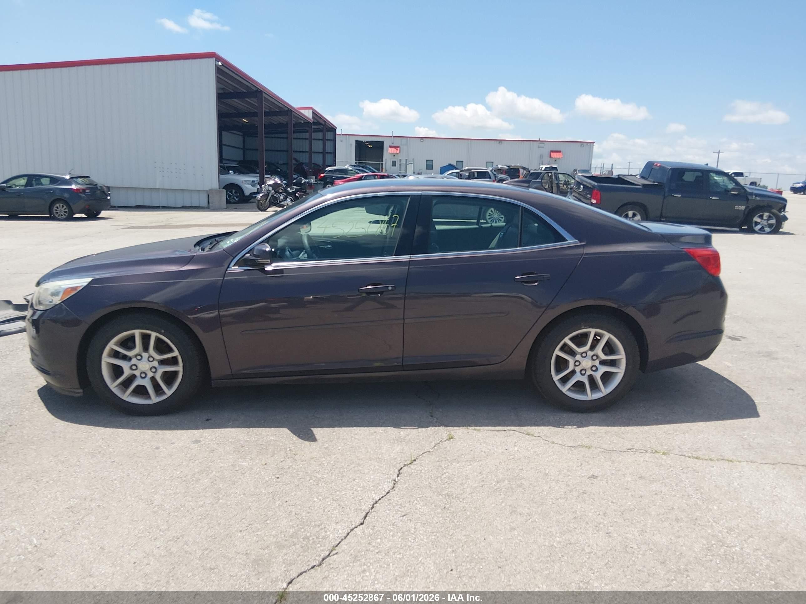 2015 Chevrolet Malibu 1lt Purple vin: 1G11C5SL2FF198479