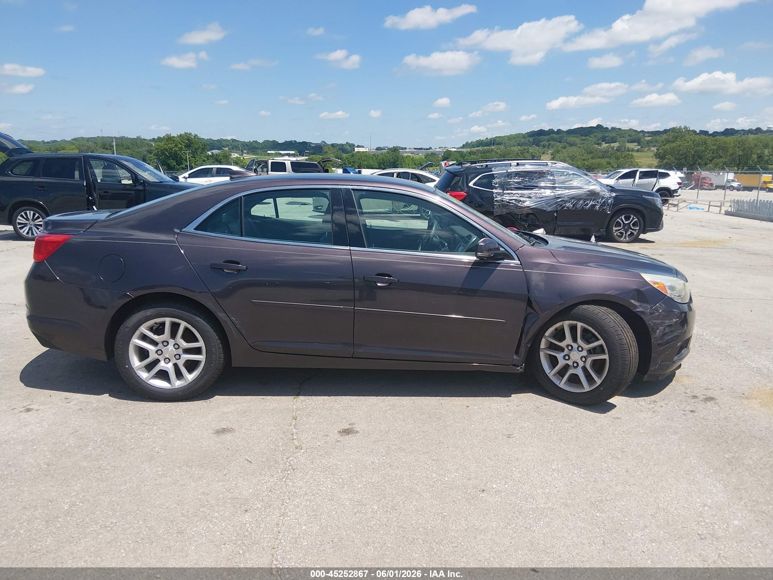 2015 Chevrolet Malibu 1lt Purple vin: 1G11C5SL2FF198479