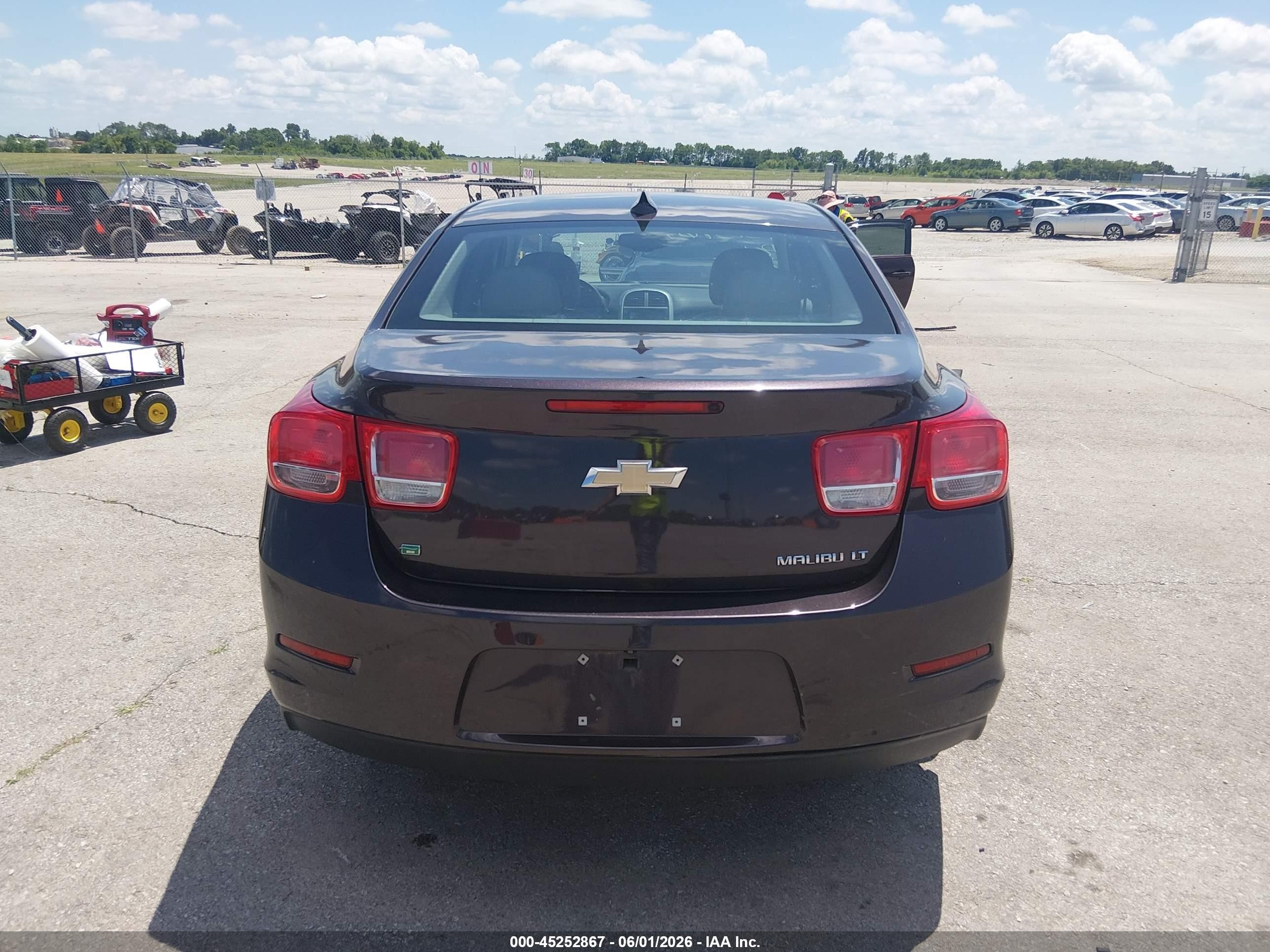 2015 Chevrolet Malibu 1lt Purple vin: 1G11C5SL2FF198479