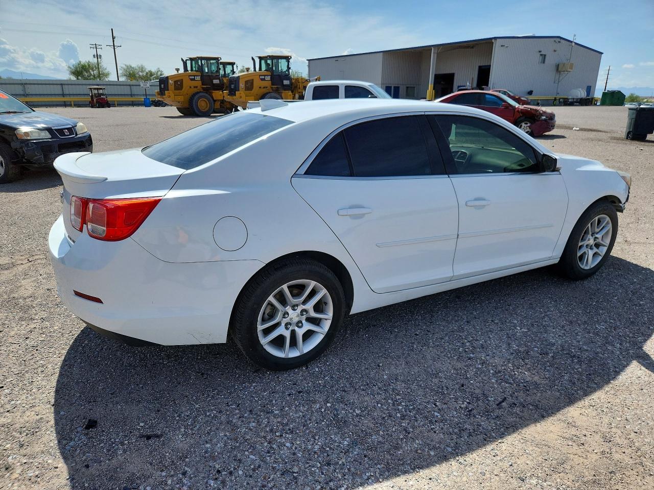 2015 Chevrolet Malibu 1lt Белый vin: 1G11C5SL2FF304302