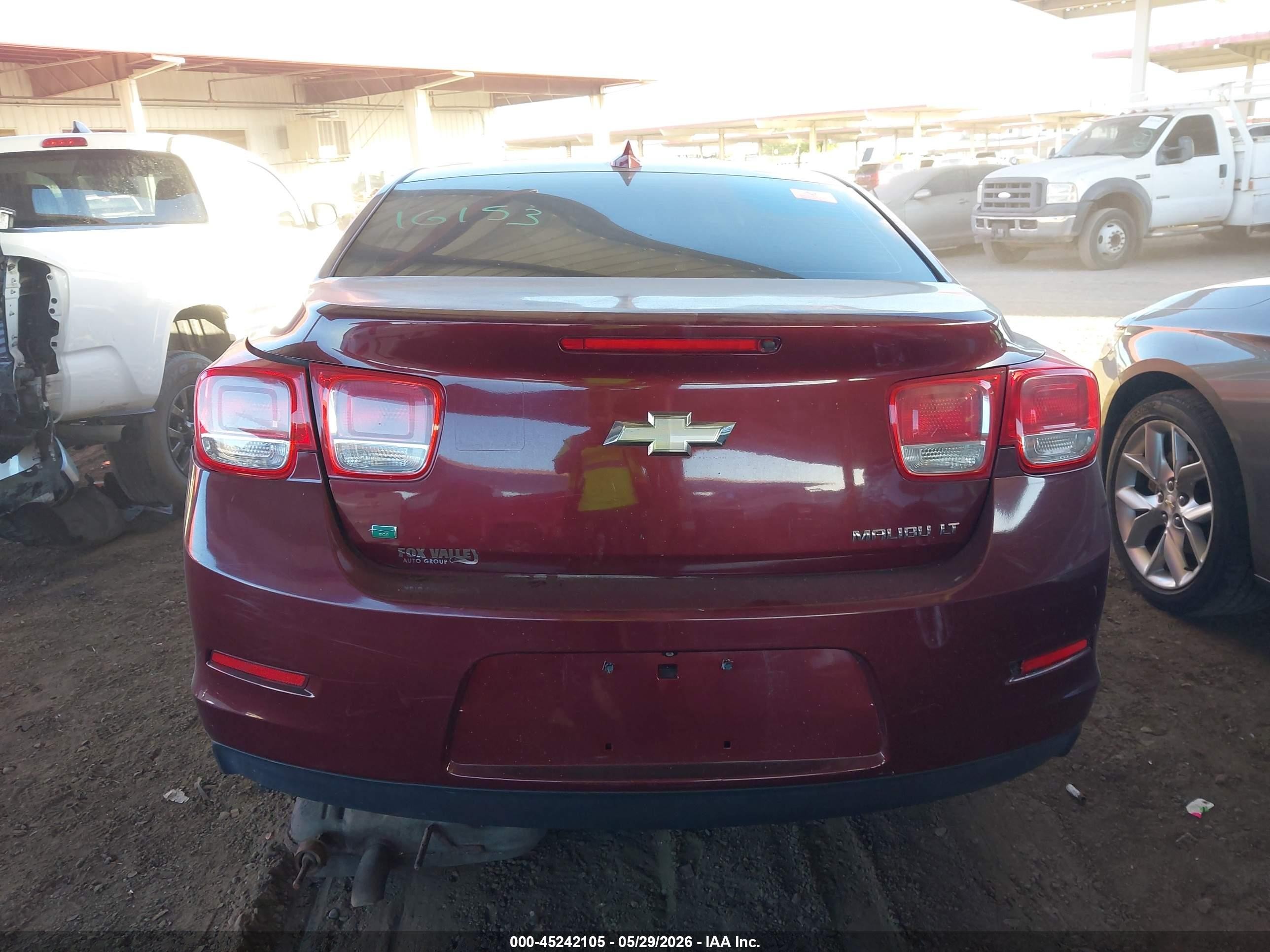 2015 Chevrolet Malibu 1lt Красный vin: 1G11C5SL2FF340152