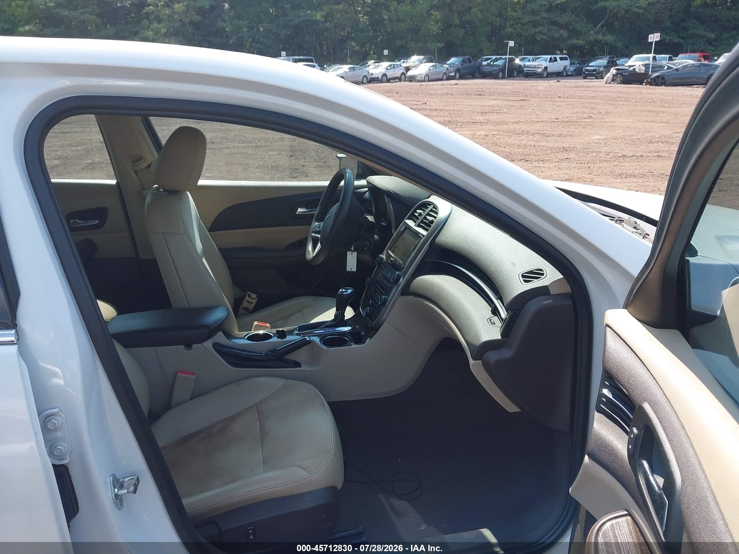 2015 Chevrolet Malibu 1lt White vin: 1G11C5SL2FF346615
