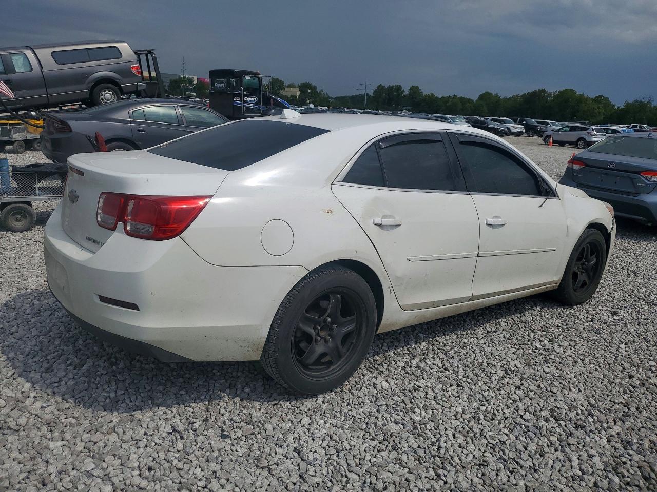 2014 Chevrolet Malibu 1lt White vin: 1G11C5SL3EF193970