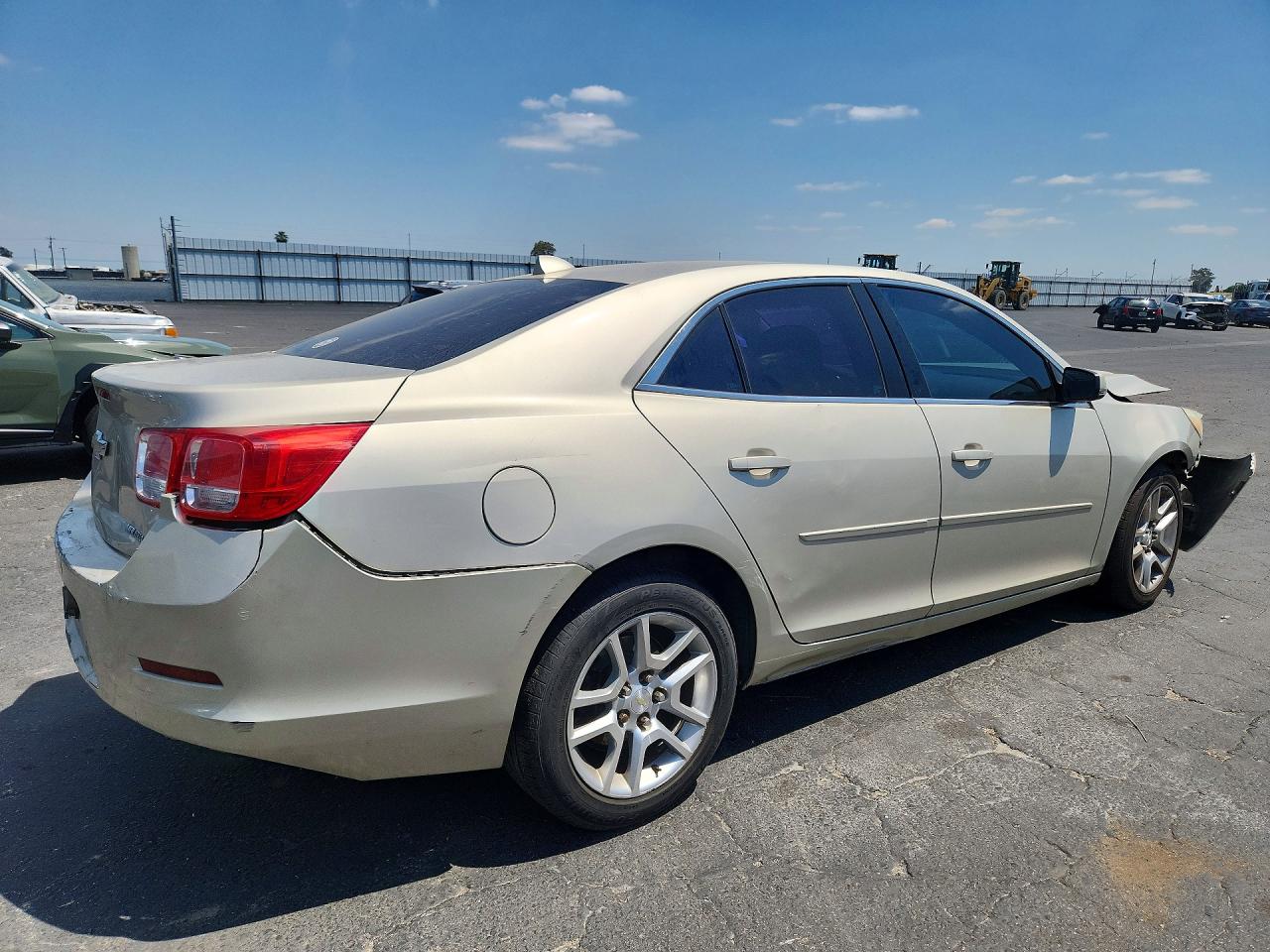 2014 Chevrolet Malibu 1lt Gold vin: 1G11C5SL3EF284222