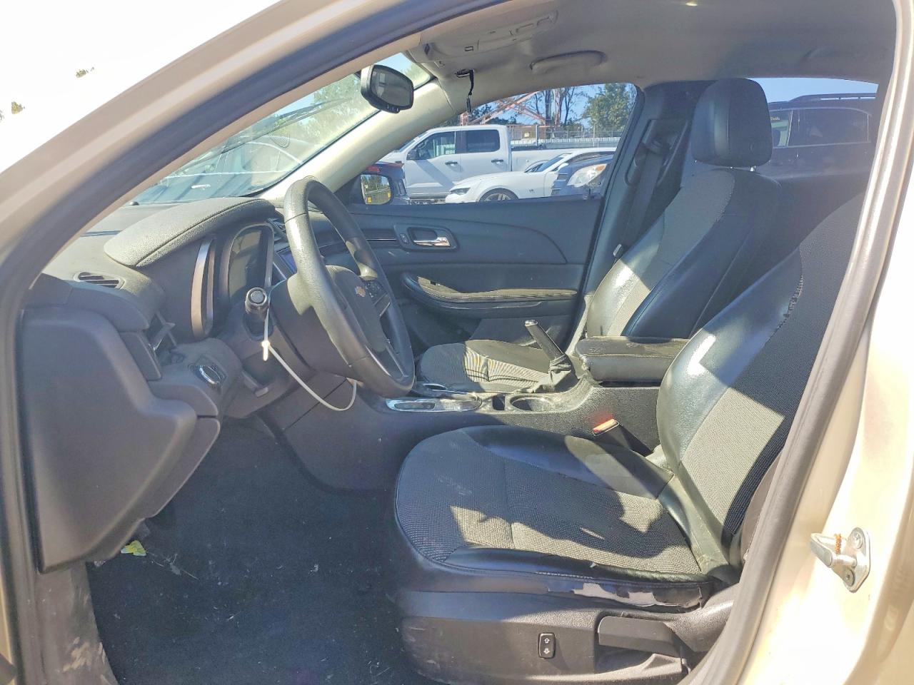 2014 Chevrolet Malibu 1lt Бежевый vin: 1G11C5SL3EF295575