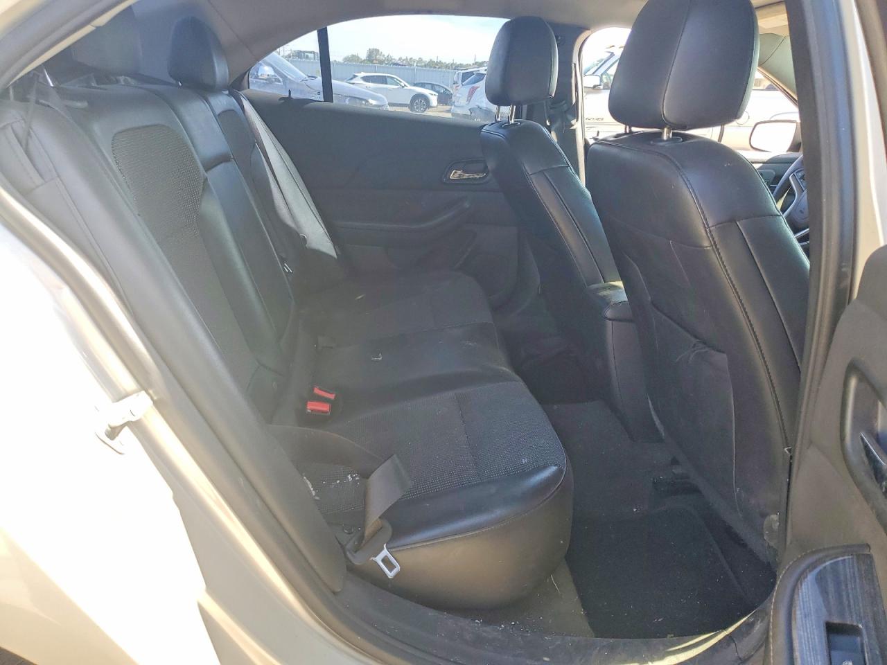 2014 Chevrolet Malibu 1lt Бежевый vin: 1G11C5SL3EF295575