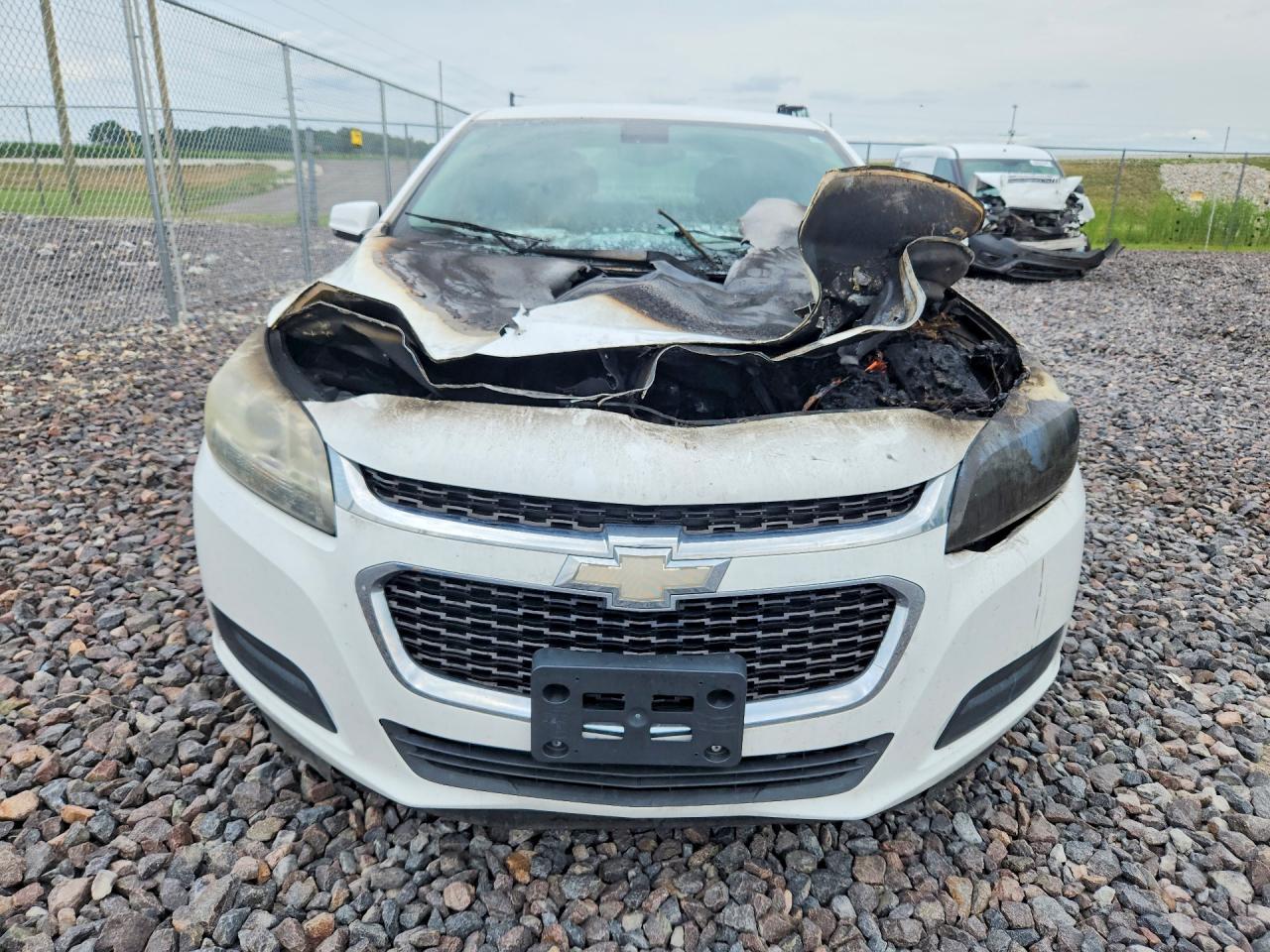 2015 Chevrolet Malibu 1lt White vin: 1G11C5SL3FF190987