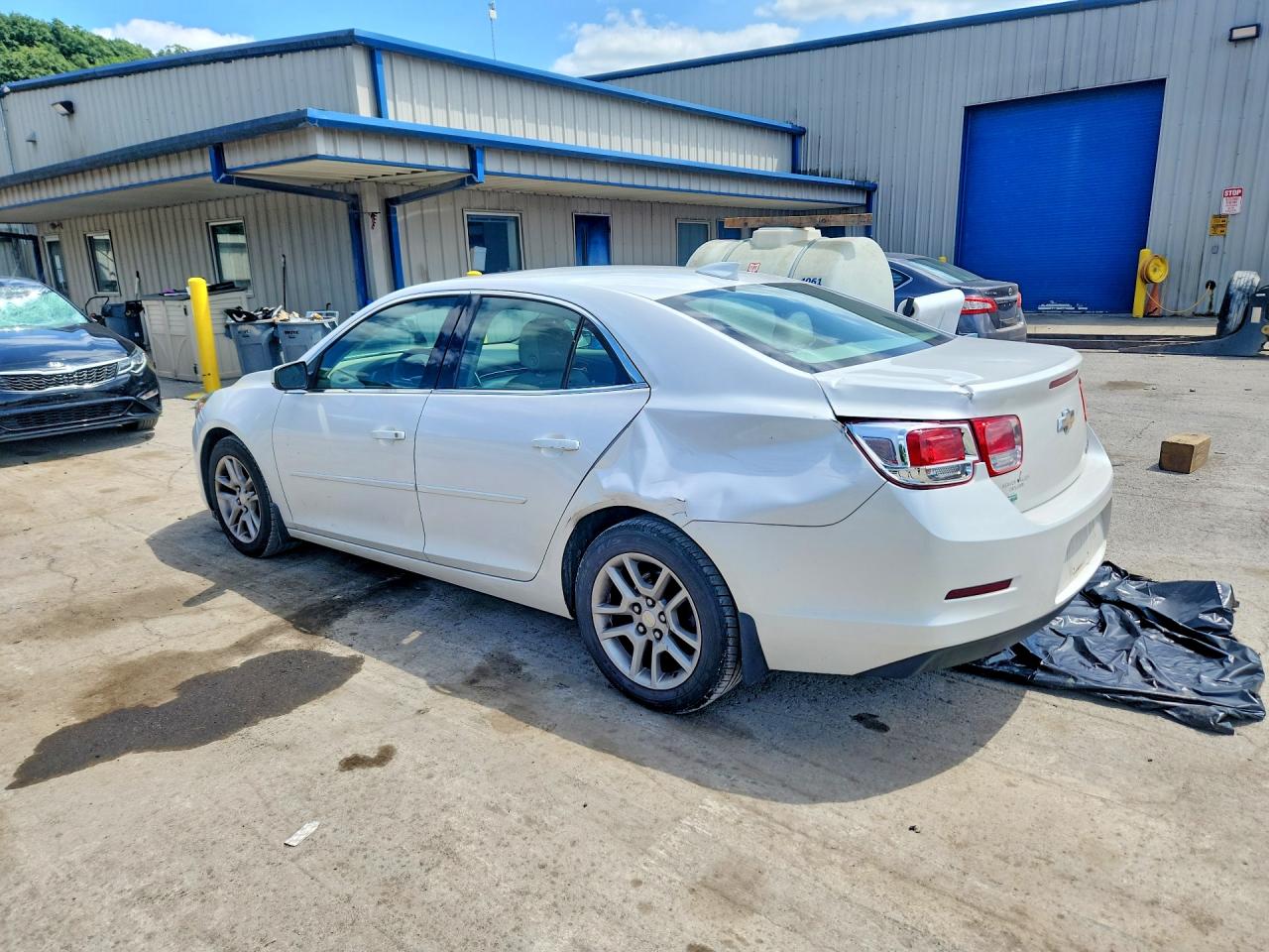 2015 Chevrolet Malibu 1lt White vin: 1G11C5SL3FF235006