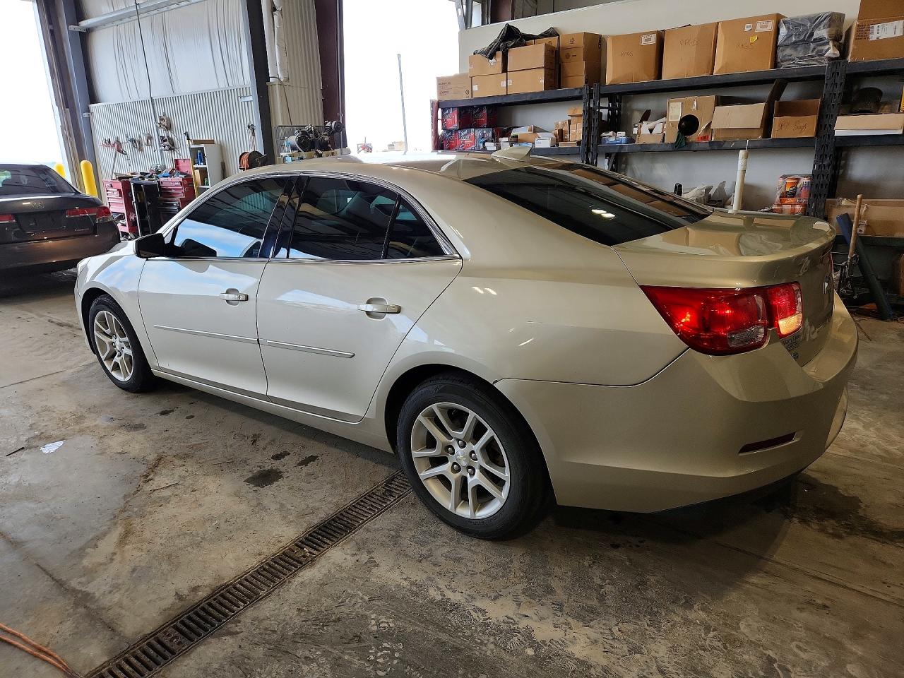 2015 Chevrolet Malibu 1lt Tan vin: 1G11C5SL3FF254297