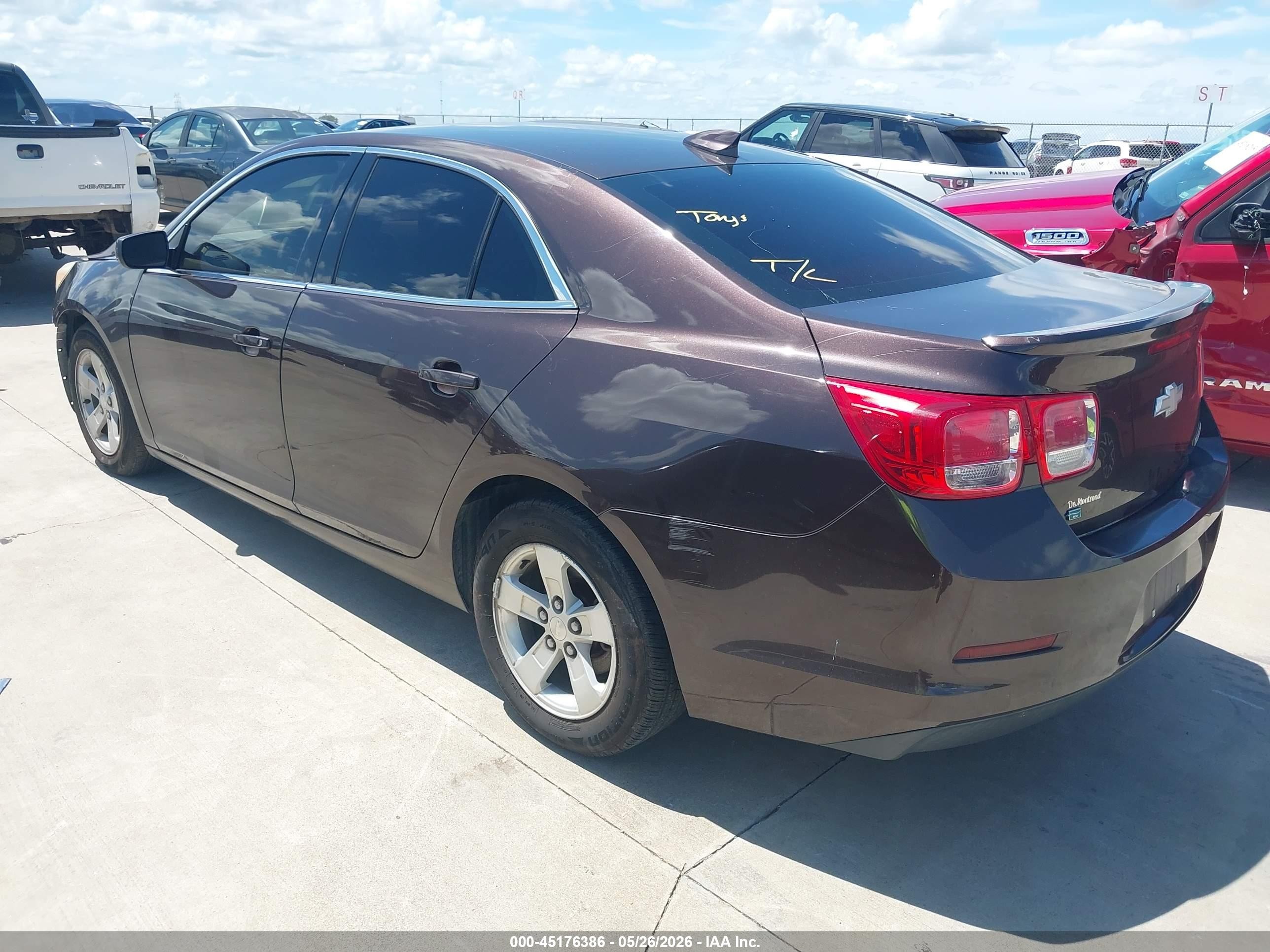 2015 Chevrolet Malibu 1lt Purple vin: 1G11C5SL3FF282326
