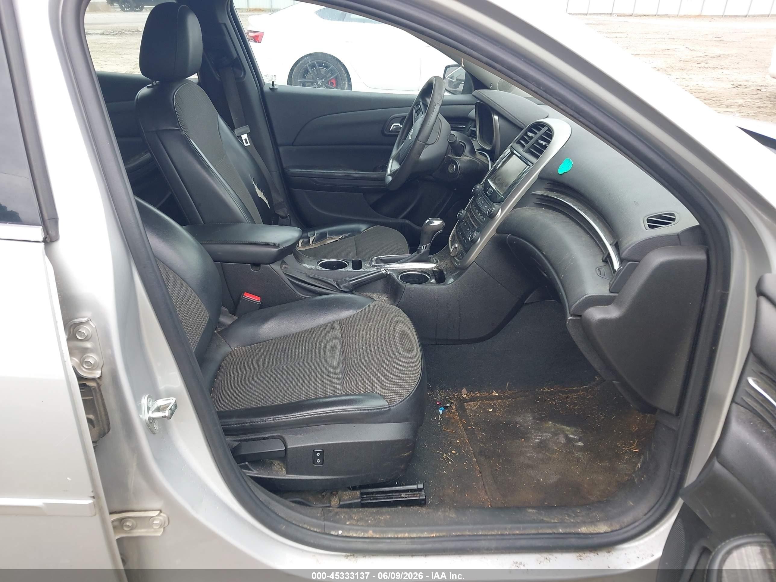 2015 Chevrolet Malibu 1lt Серебряный vin: 1G11C5SL3FF325207
