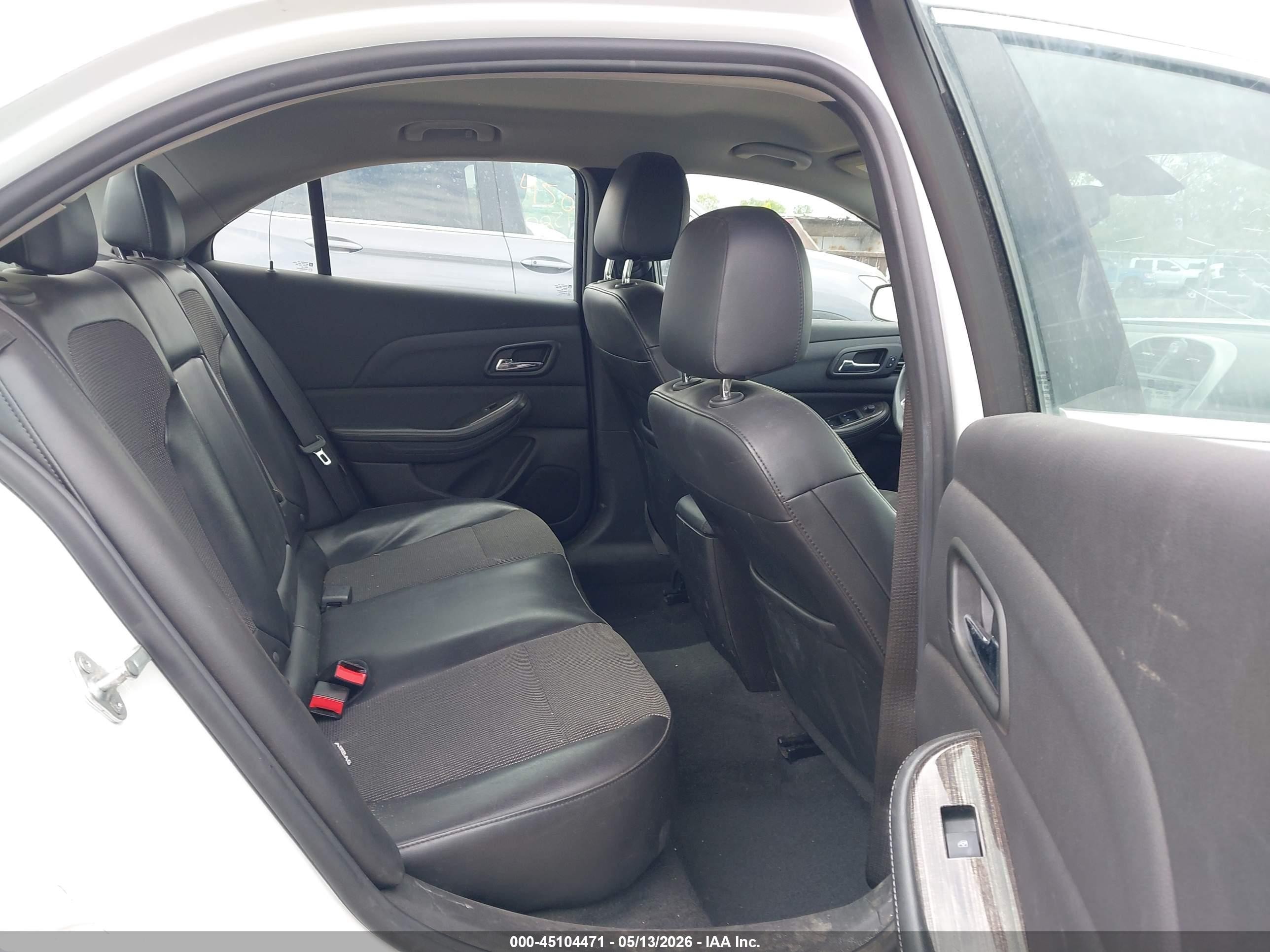 2015 Chevrolet Malibu 1lt Белый vin: 1G11C5SL3FU100801