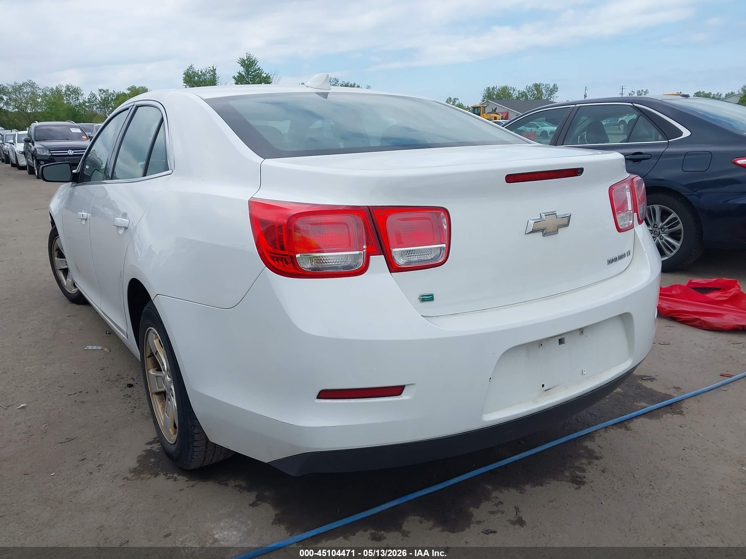 2015 Chevrolet Malibu 1lt Белый vin: 1G11C5SL3FU100801