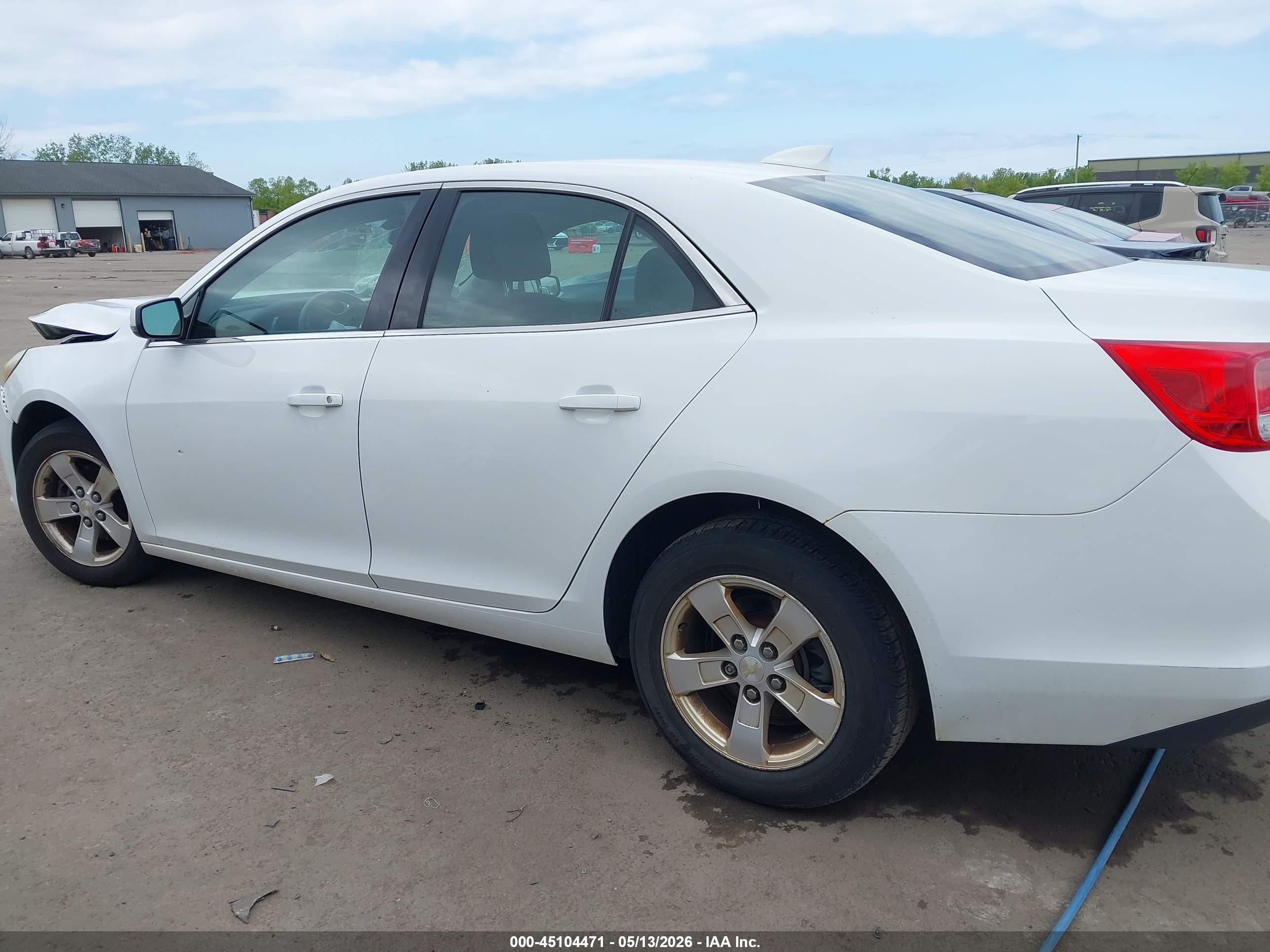 2015 Chevrolet Malibu 1lt Белый vin: 1G11C5SL3FU100801