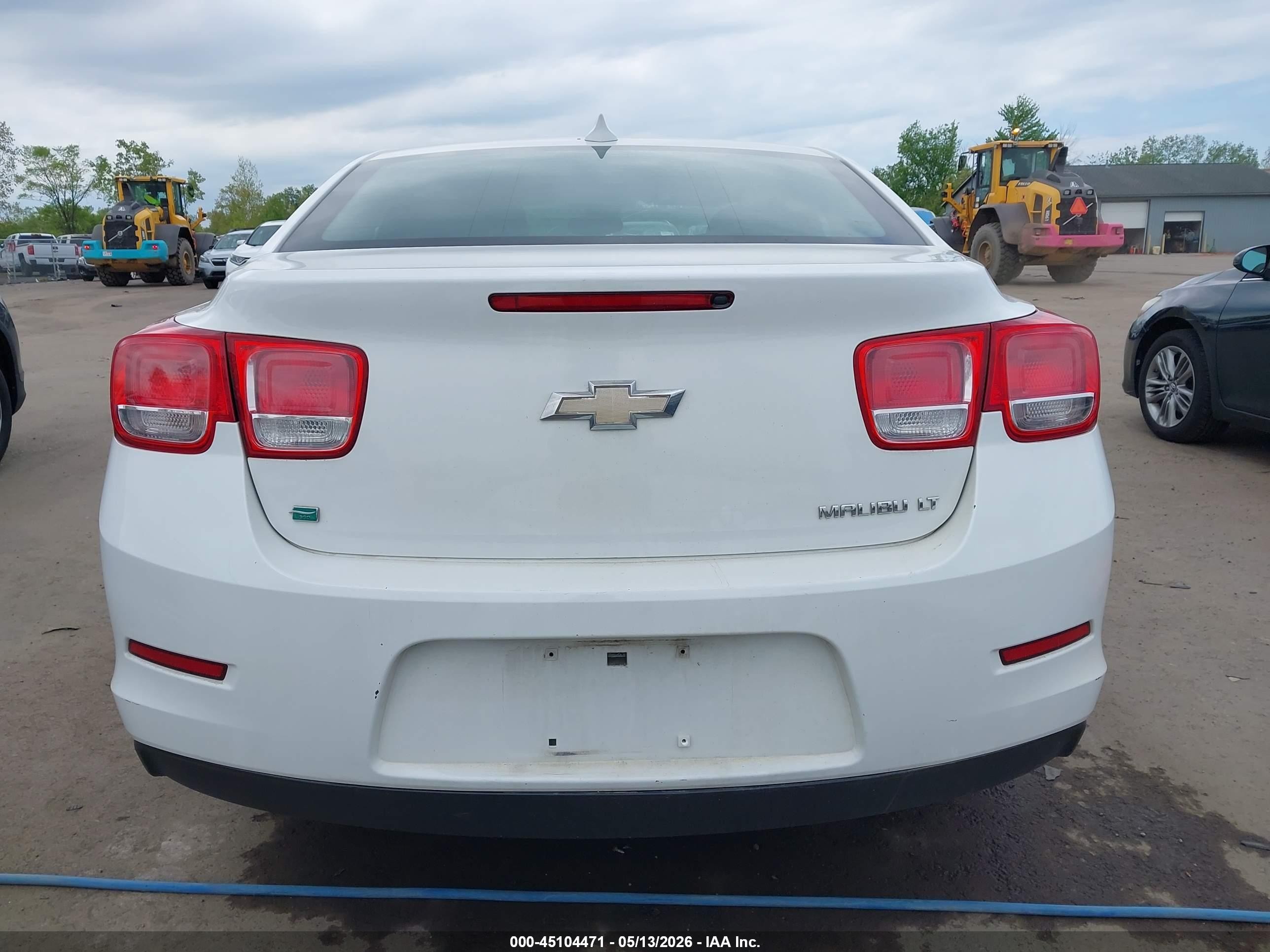 2015 Chevrolet Malibu 1lt Белый vin: 1G11C5SL3FU100801