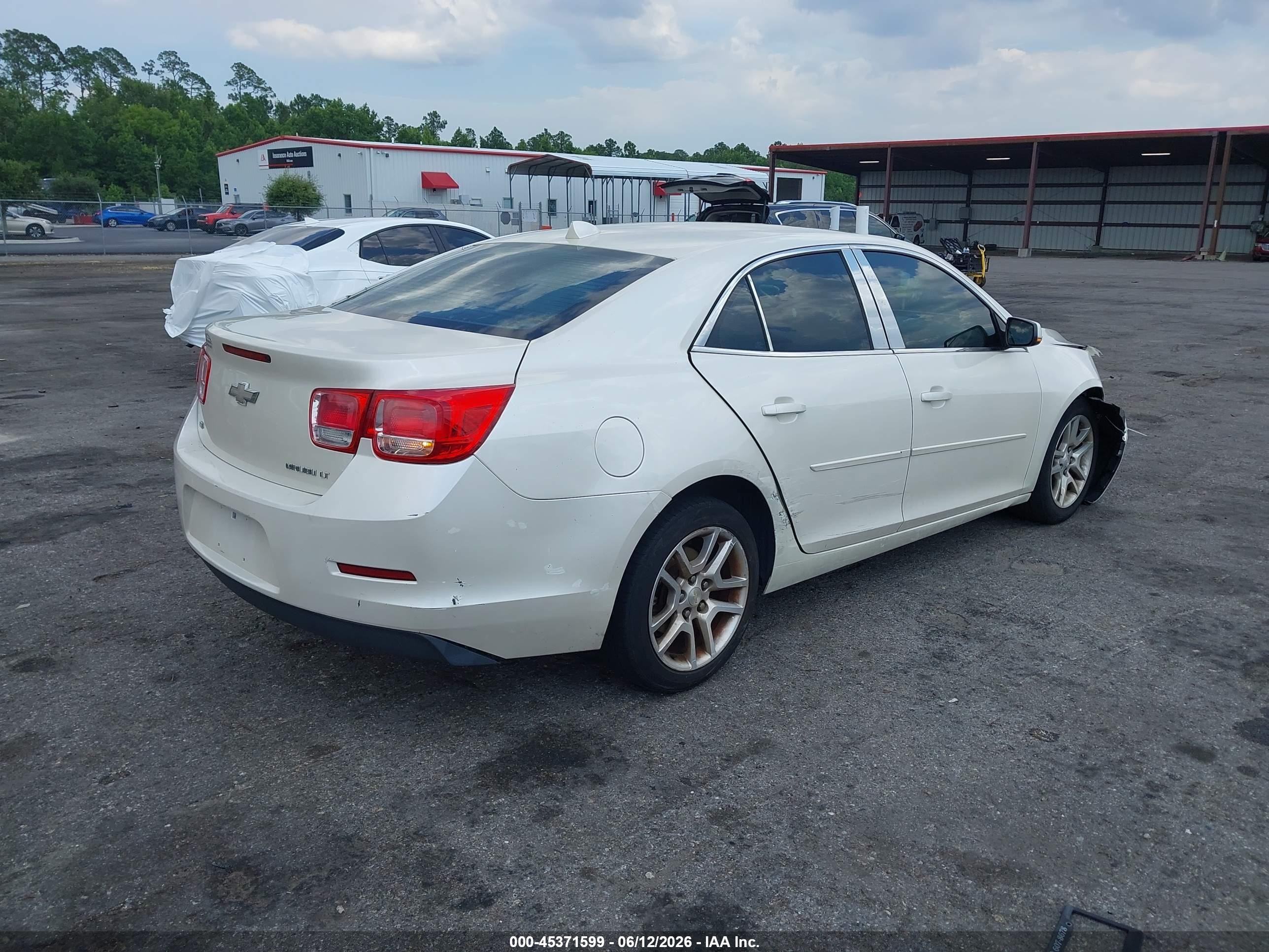 2014 Chevrolet Malibu 1lt White vin: 1G11C5SL4EF271303