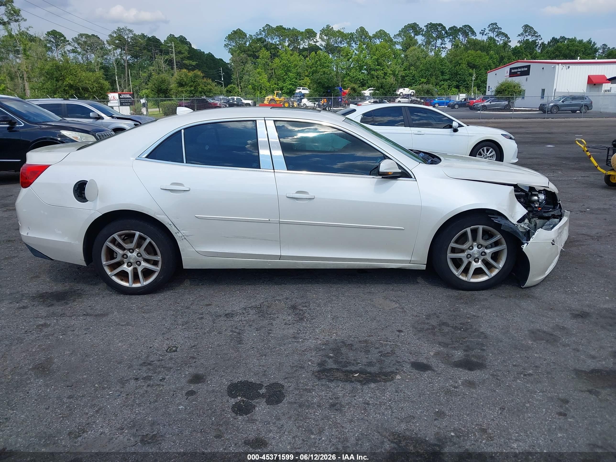 2014 Chevrolet Malibu 1lt White vin: 1G11C5SL4EF271303