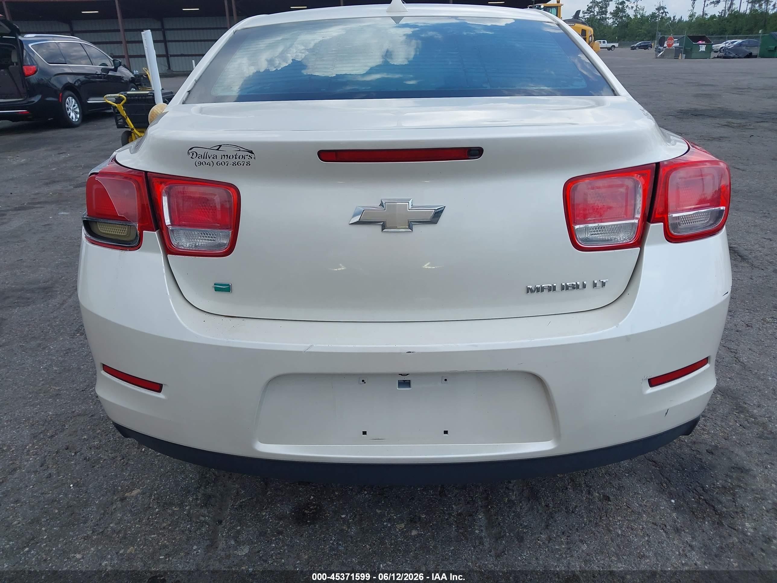 2014 Chevrolet Malibu 1lt White vin: 1G11C5SL4EF271303