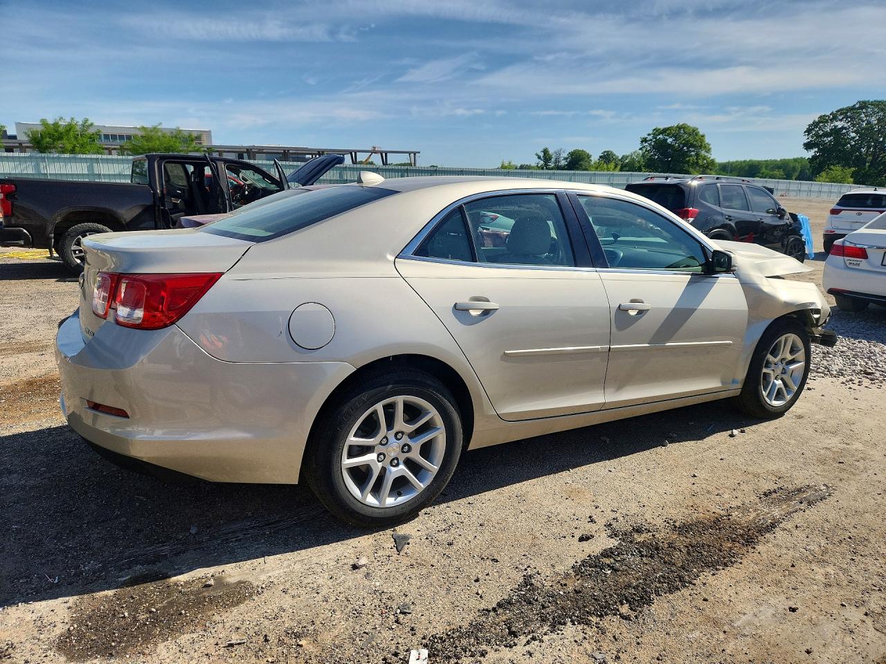 2014 Chevrolet Malibu 1lt Серебряный vin: 1G11C5SL4EF275612